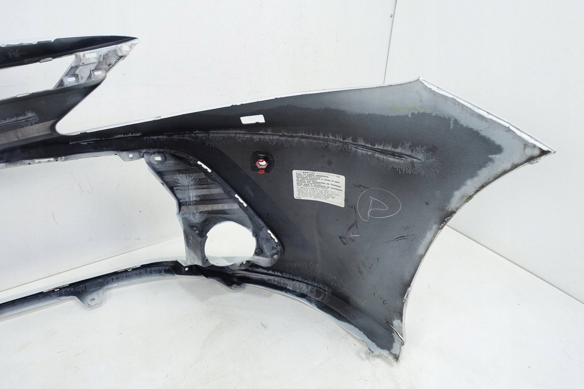 nárazník předek přední TOYOTA CAMRY VIII 2017