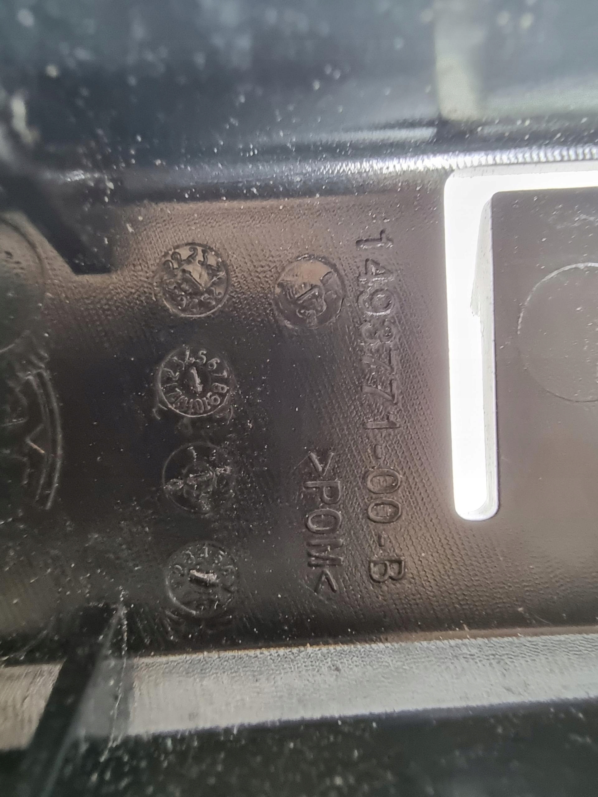 TESLA MODEL Y 20-> Support plaque Support Aile Droit Avant 1493771-00-B