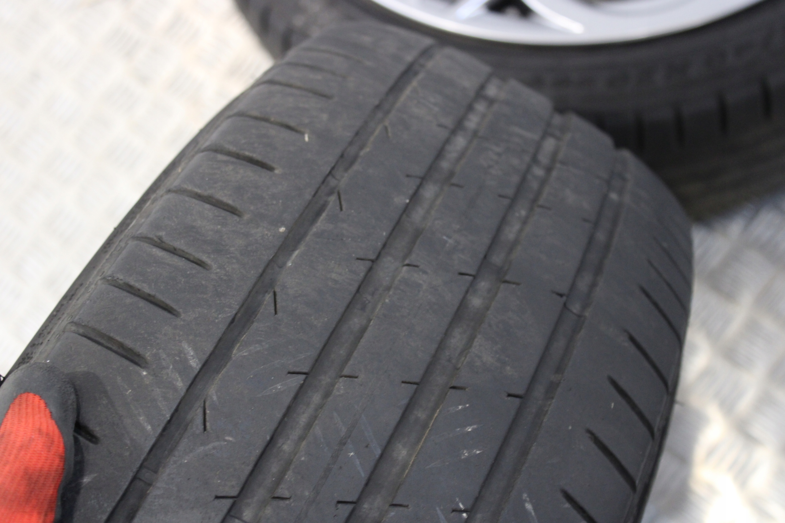 wheels discs disc 235/40 R20 LATO ET37 ALFA ROMEO TONALE