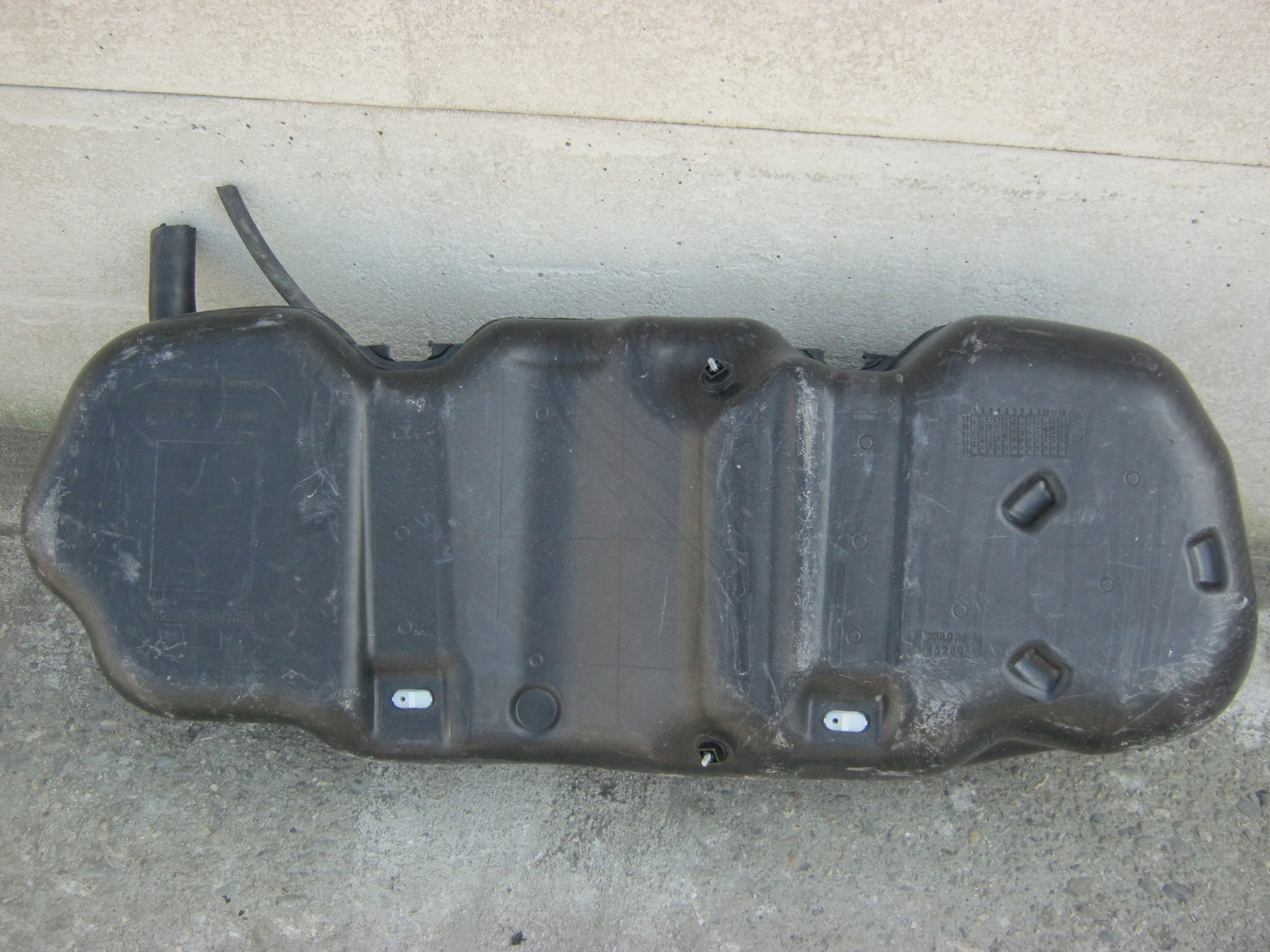 fuel tank tank SUZUKI S-CROSS SX-4 1.6 DDIS