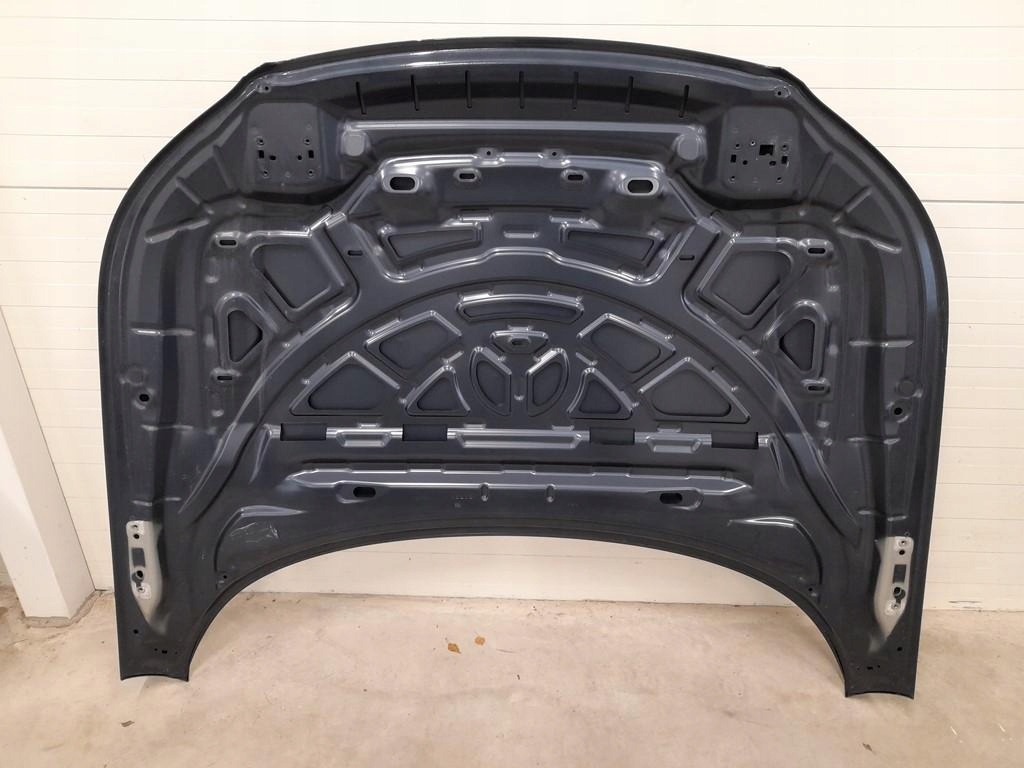 MASKA VOLVO XC40 XC-40 II 2 2018 R. Producent części Volvo OE