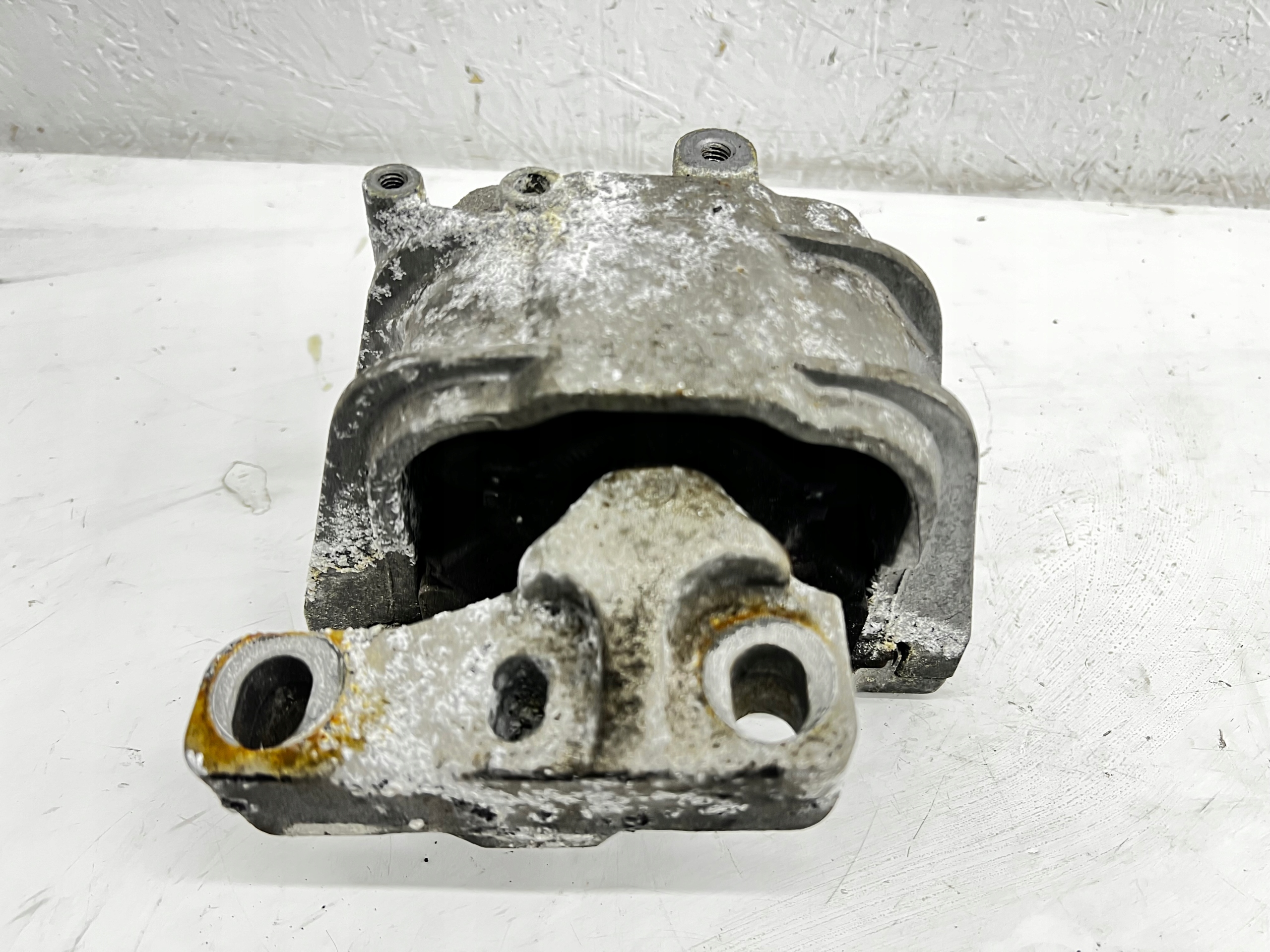 VW GOLF VI SEAT ALTEA 1.4 TSI 11R holder engine mount 1K0199262CF