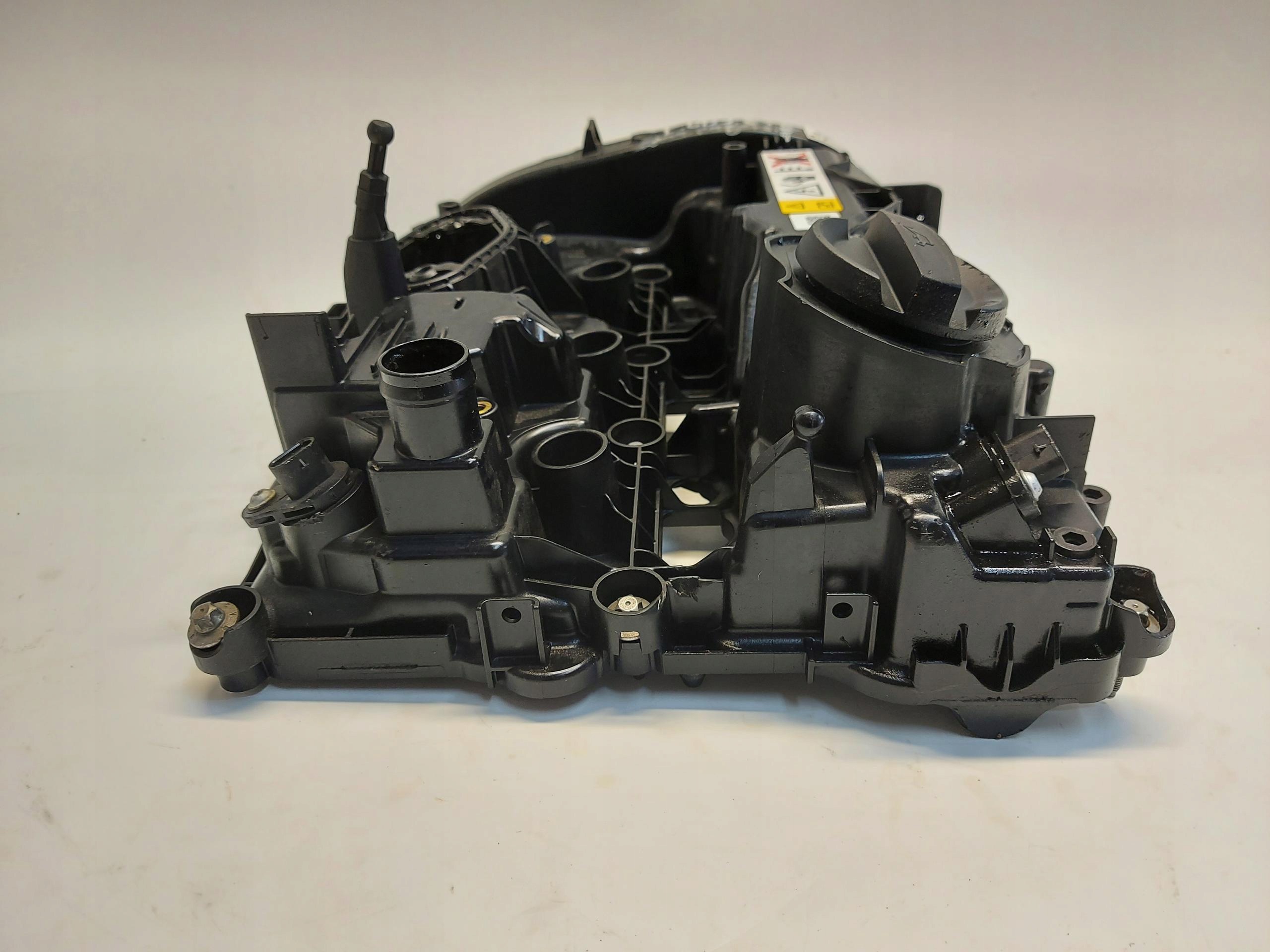 Mini Countryman F60 1.5 B Abdeckung der Ventile 8631744