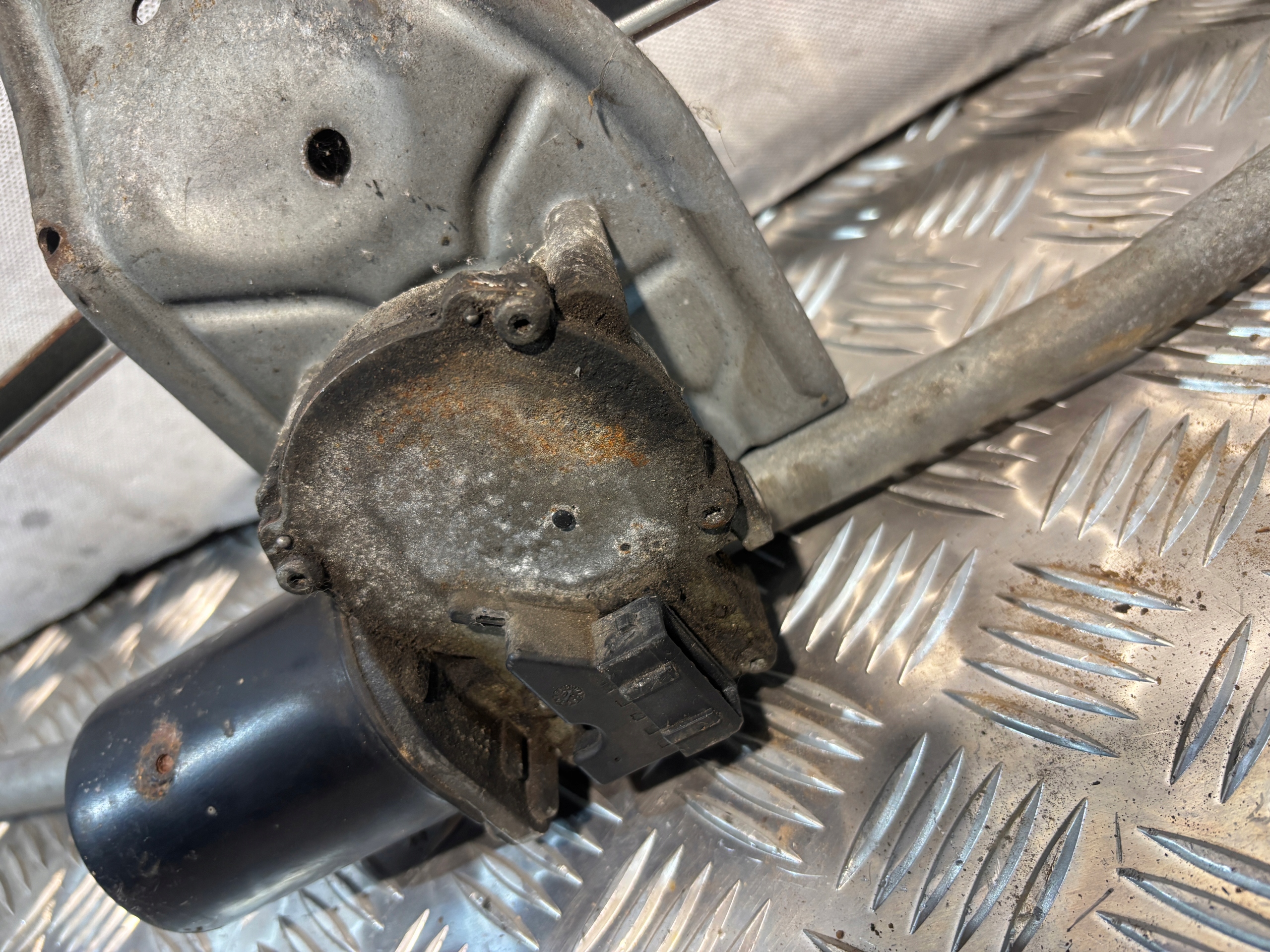 Wischergestänge Ford Transit VII 7 MK7 2,2D 404523