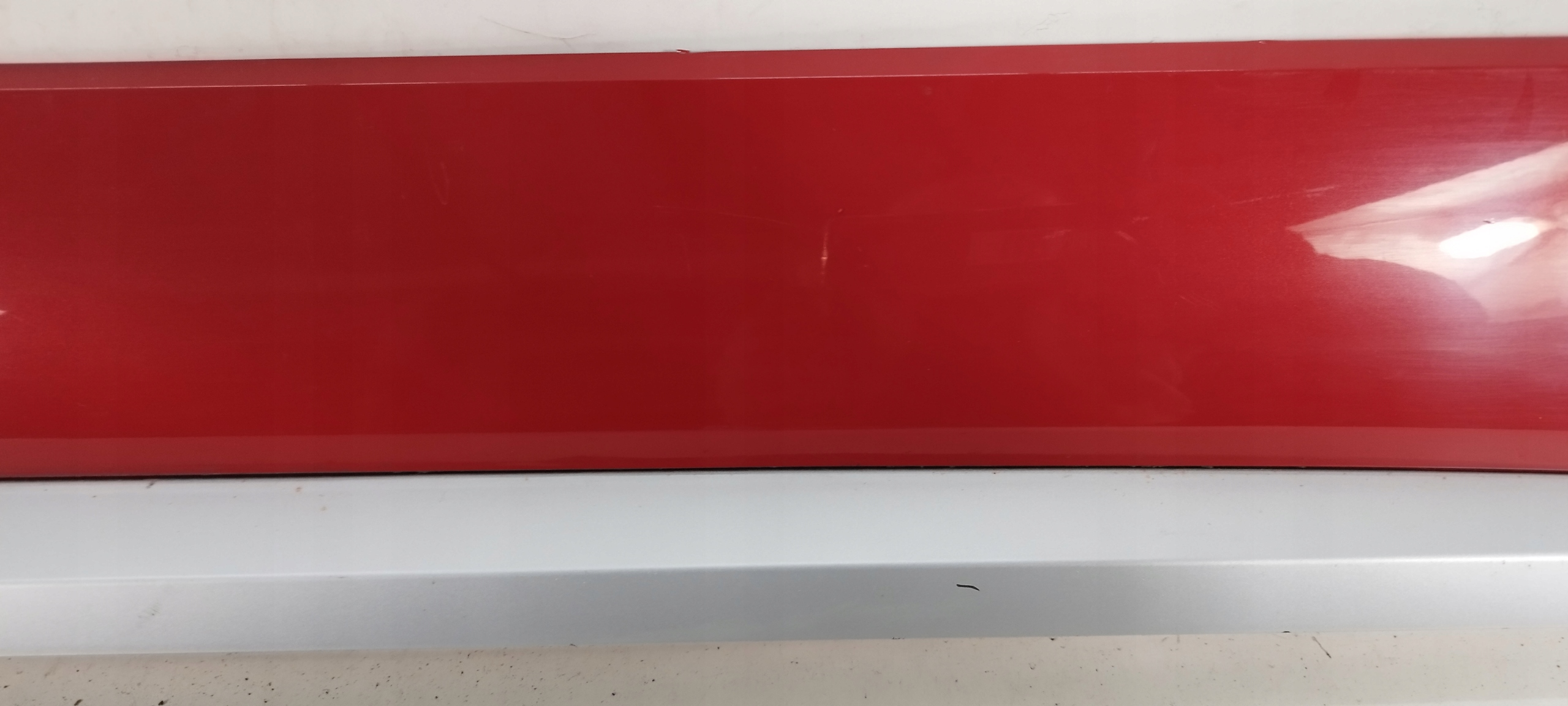 moulding door front right SEAT ATECA 575854940G