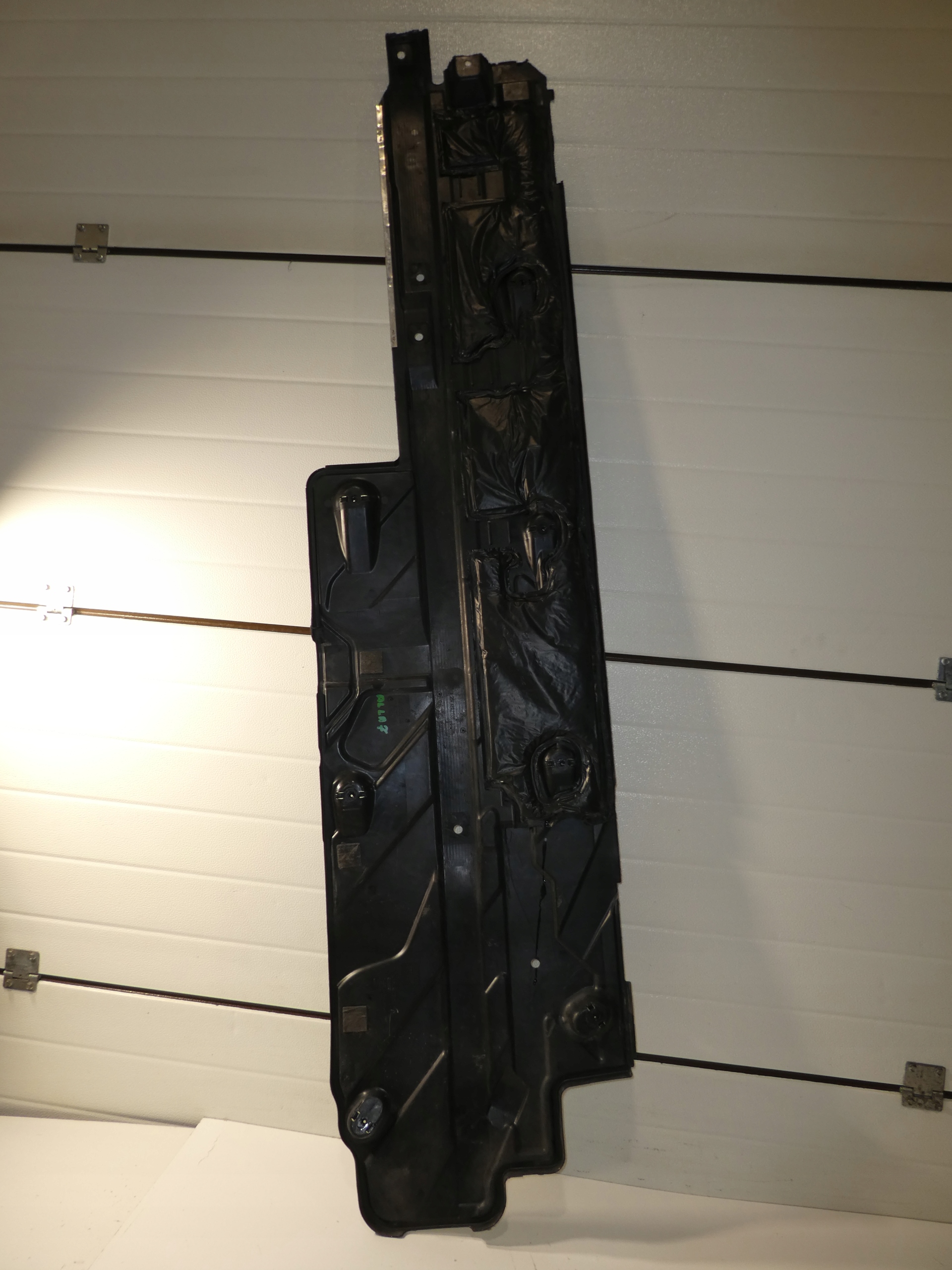 Blende Abdeckung Unterfahrschutz MERCEDES A207 A2076800308