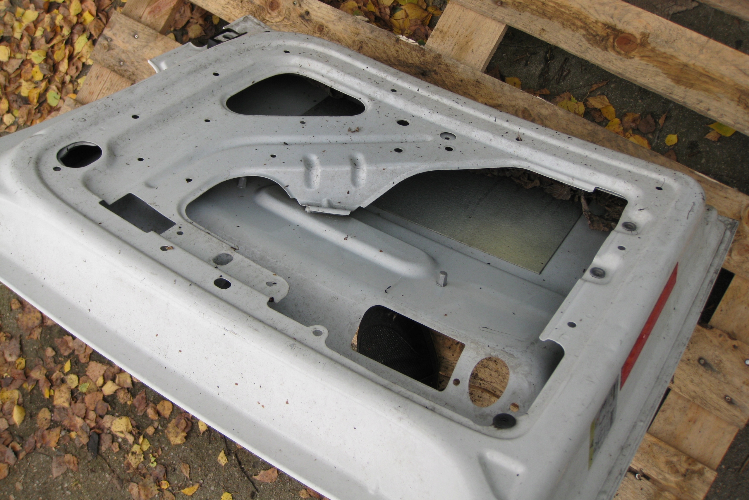 VW CADDY III 15R Portière Gauche Arrière