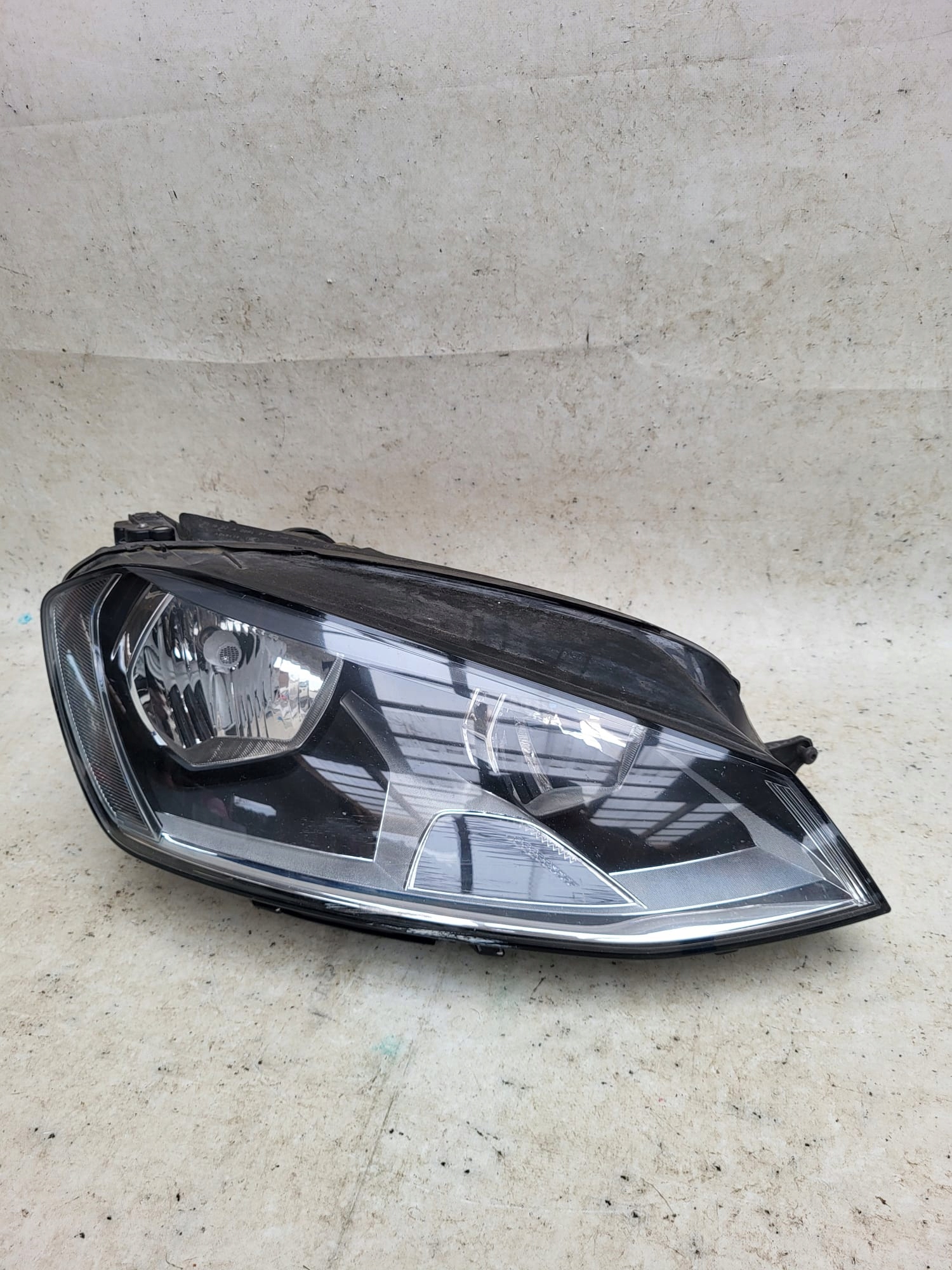 VW GOLF 7 VII 13-16 light right front front ZWYKLA 5G1941006E