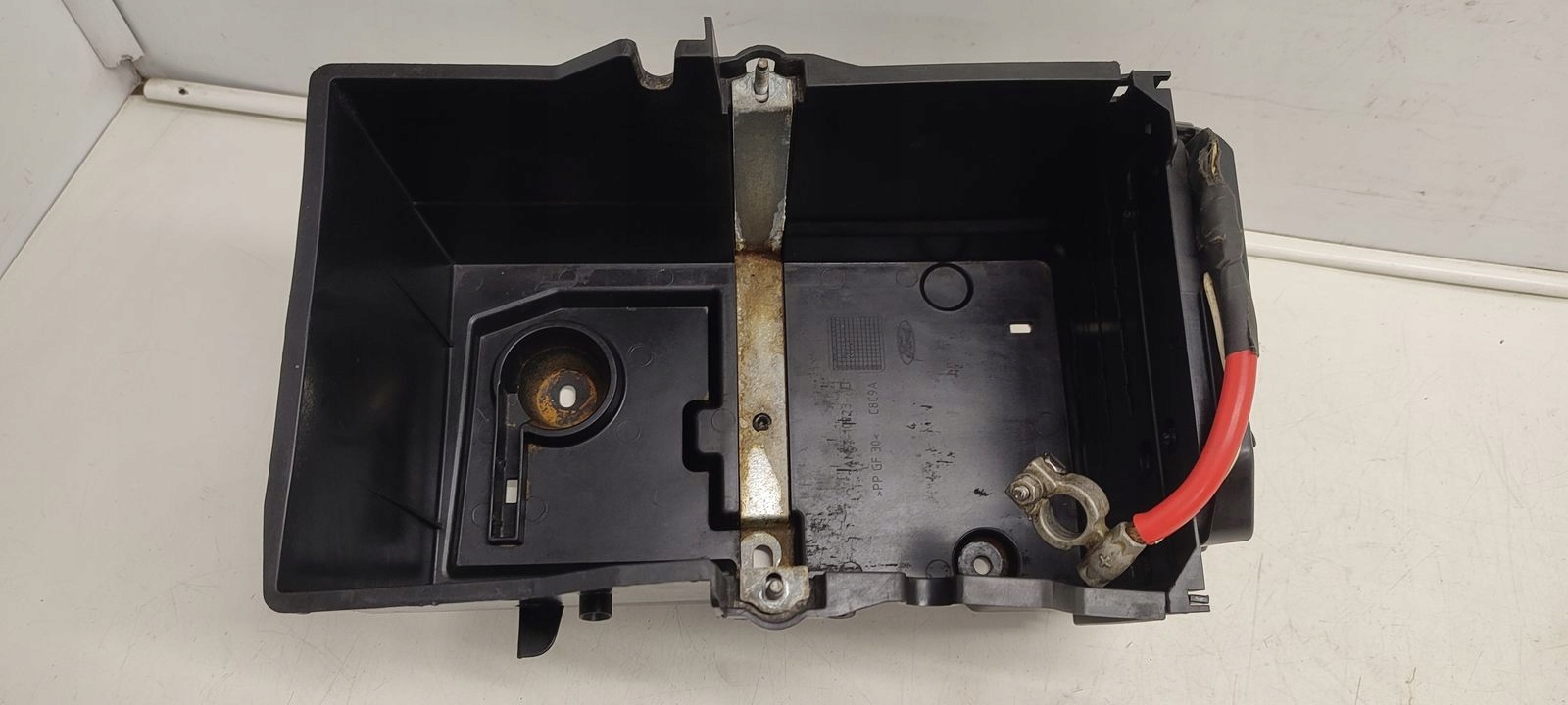 Gehäuse Blende Abdeckung akumulatora Ford Focus MK3 kombi 1,0 Ecoboost