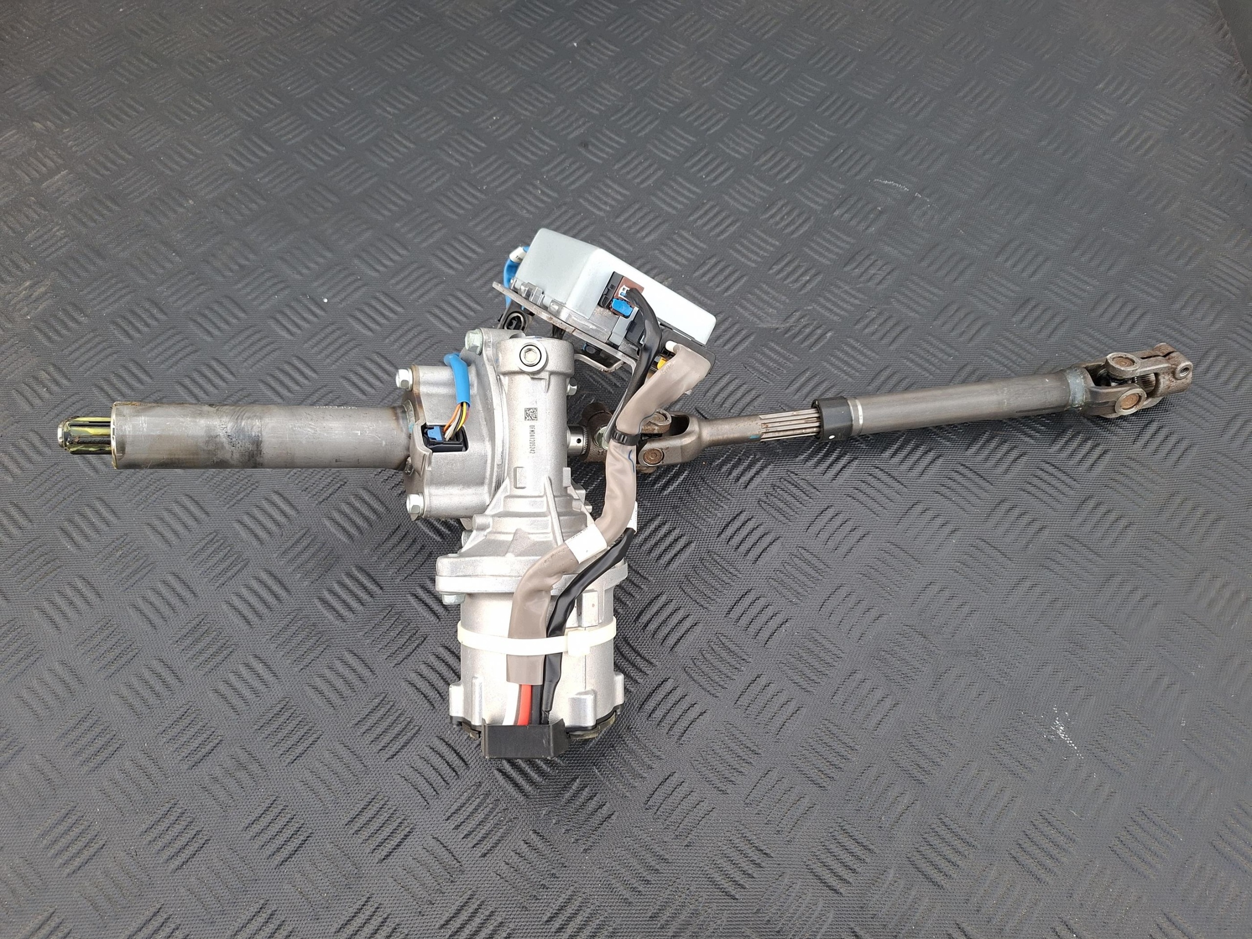 46200-37301 steering wheel rod control SSANGYONG KORANDO IV 4 C300