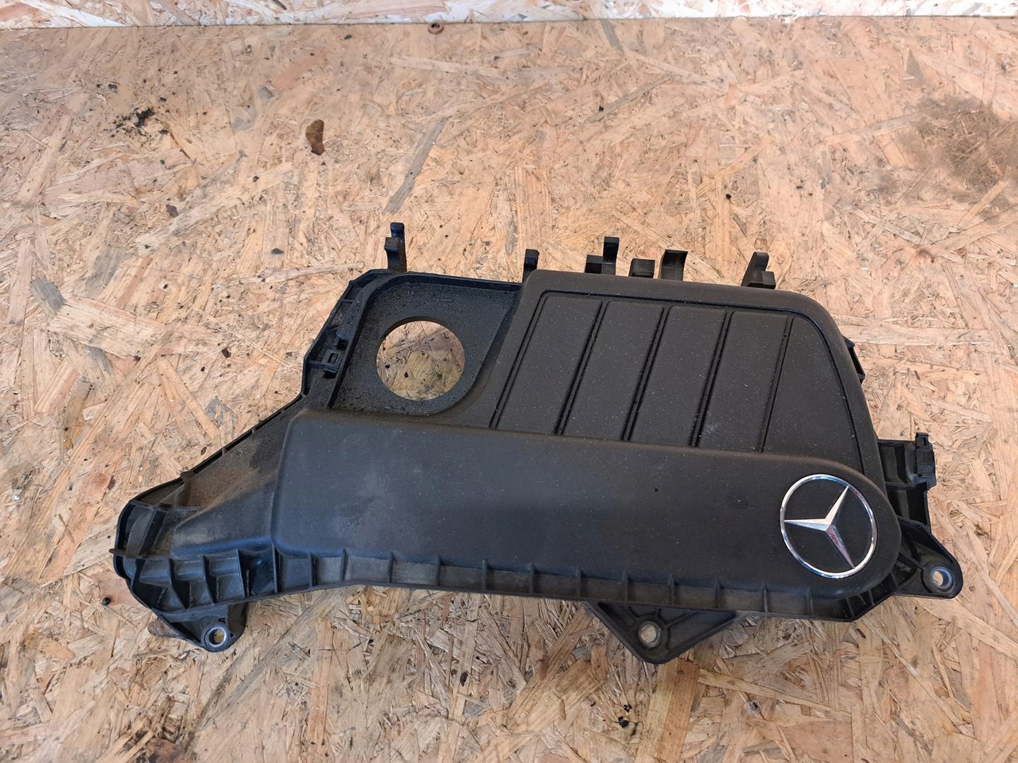 6260100067 - MERCEDES W205 1,6 CDI крышка двигателя капот 626