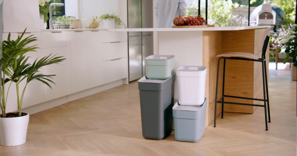 CURVER KOSZ DO SEGREGACJI ŚMIECI 30L /CIEMNY SZAR Marka Curver