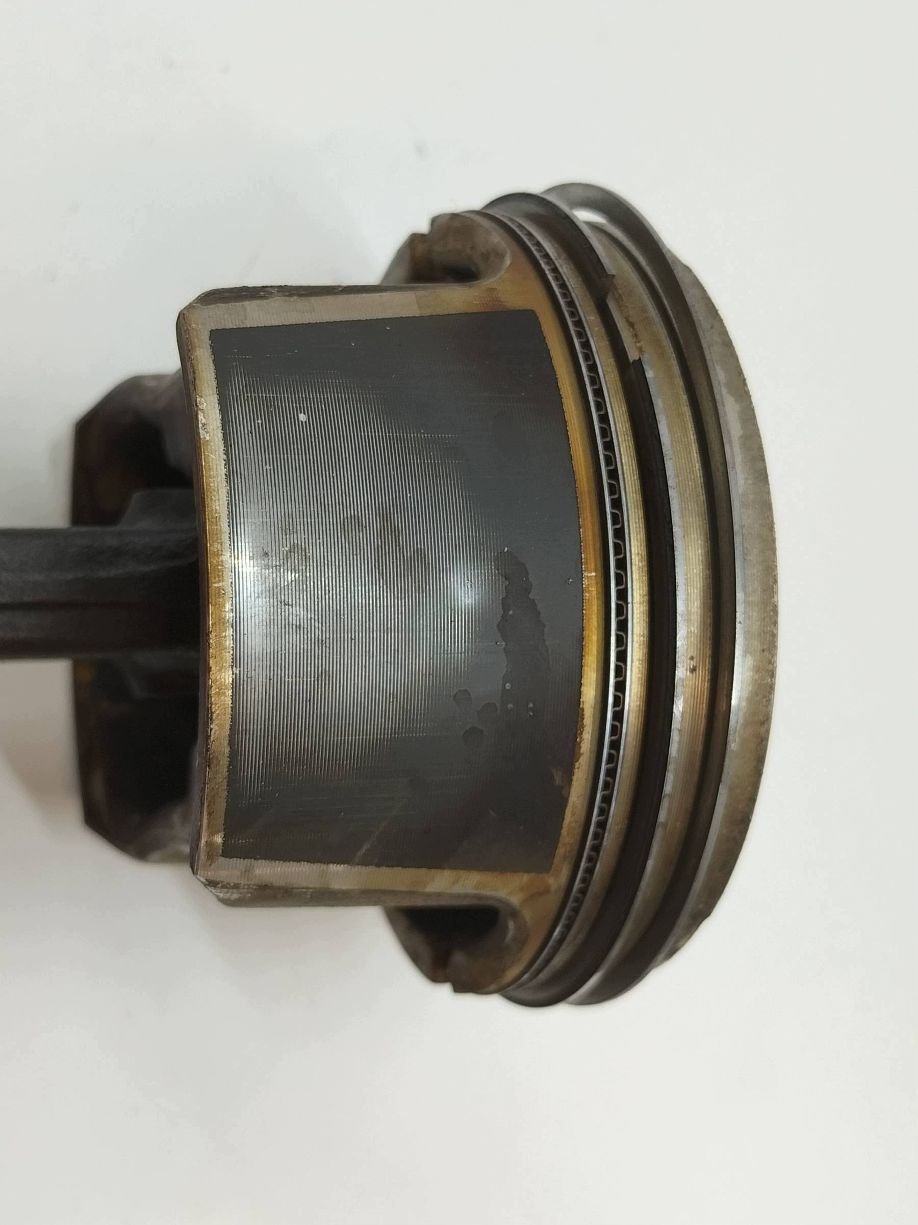 piston connecting rod 81L63 1.6 8V VW Volkswagen Golf V (2004-2009)