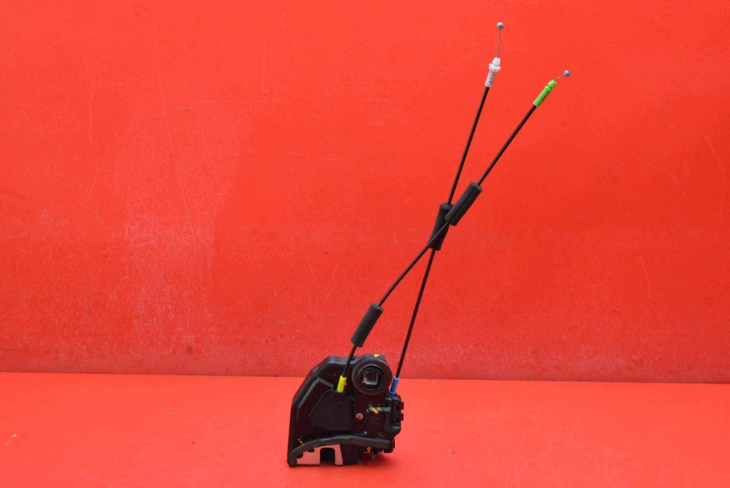 lock door left rear part rear EU TOYOTA COROLLA E21 sedan 18-25
