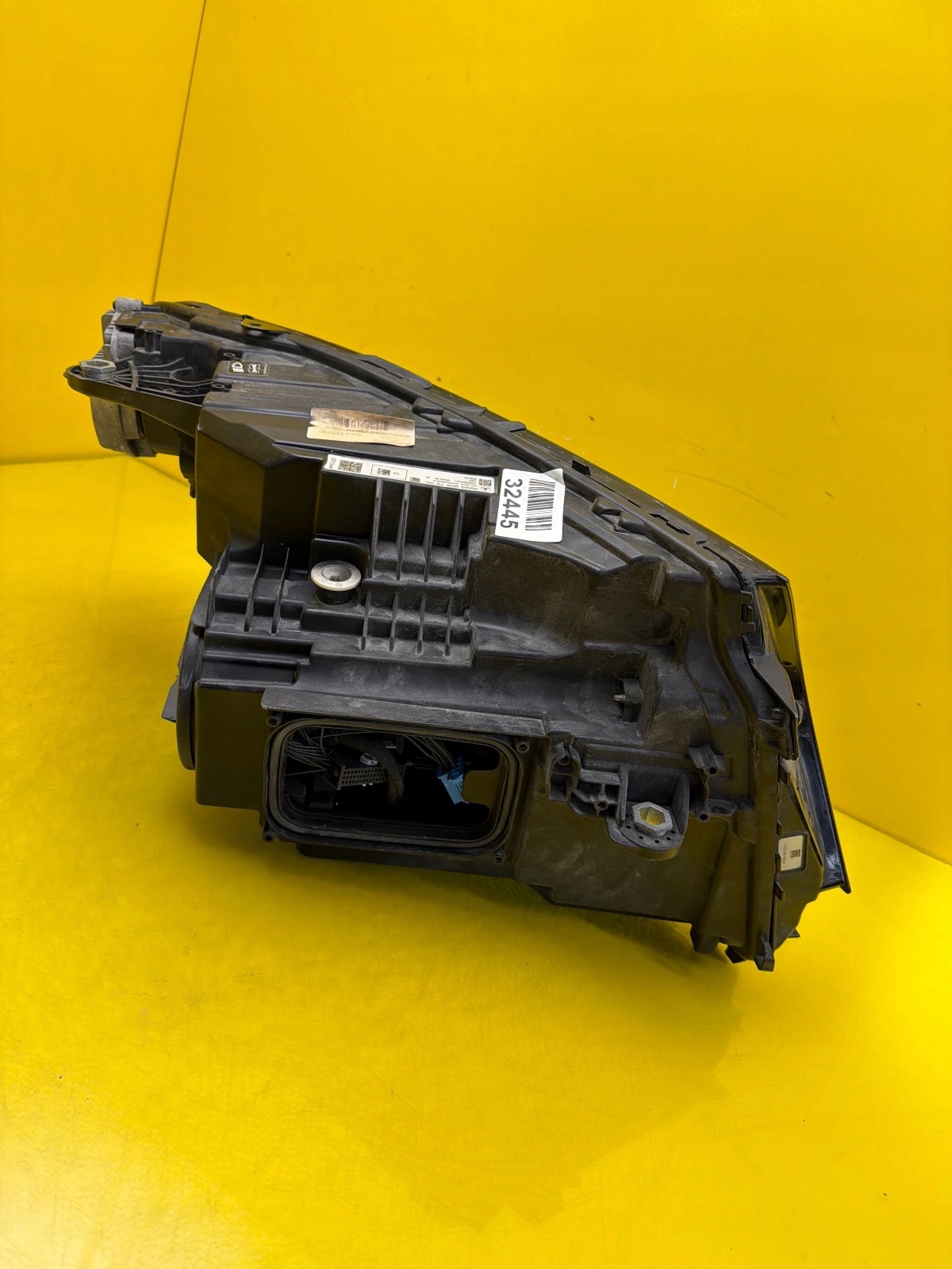 light left Mercedes EQC W293 Full Led A2939067500