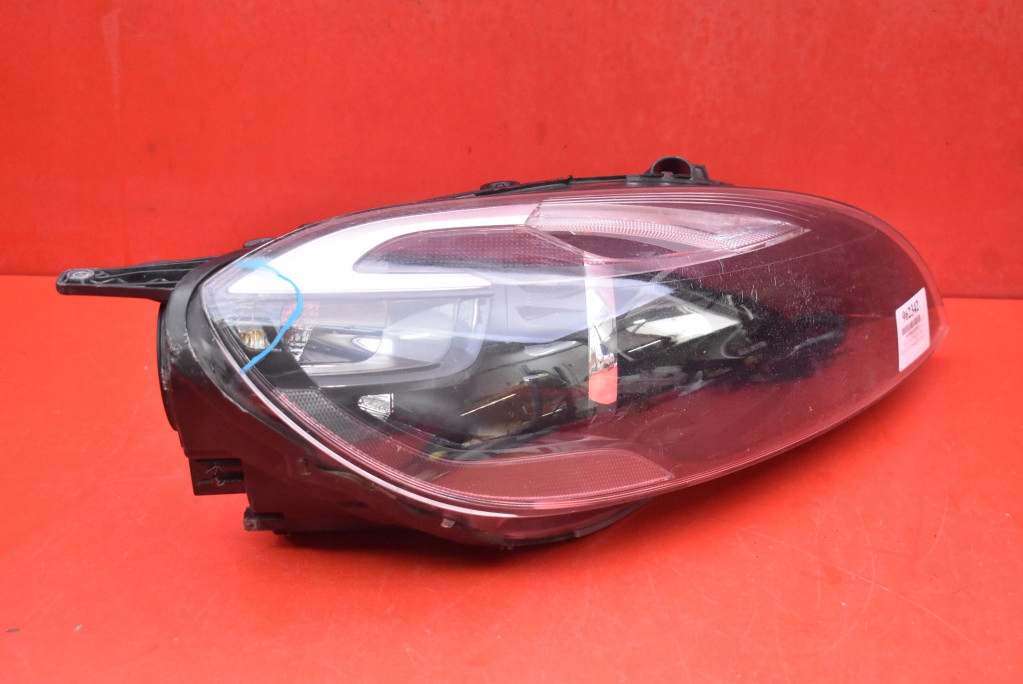 REFLEKTOR right light front XENON EU 31283333 VOLVO V40 2 II 12-16