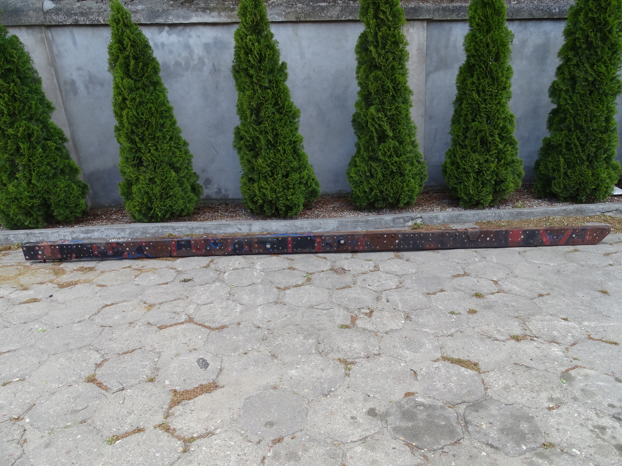 EUROCARGO 91 02 RAMA PRAWA 550x18CM 17 5