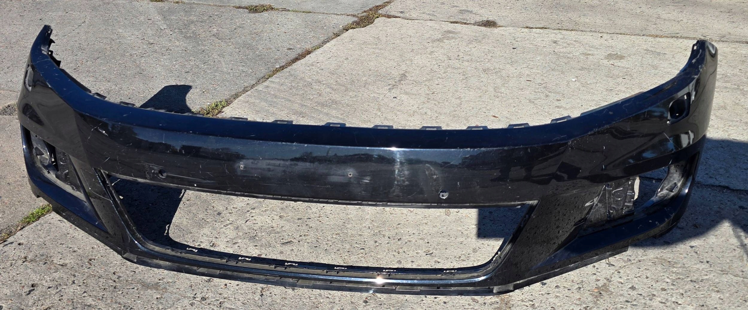 Volkswagen Tiguan and facelift R-Line front front bumper