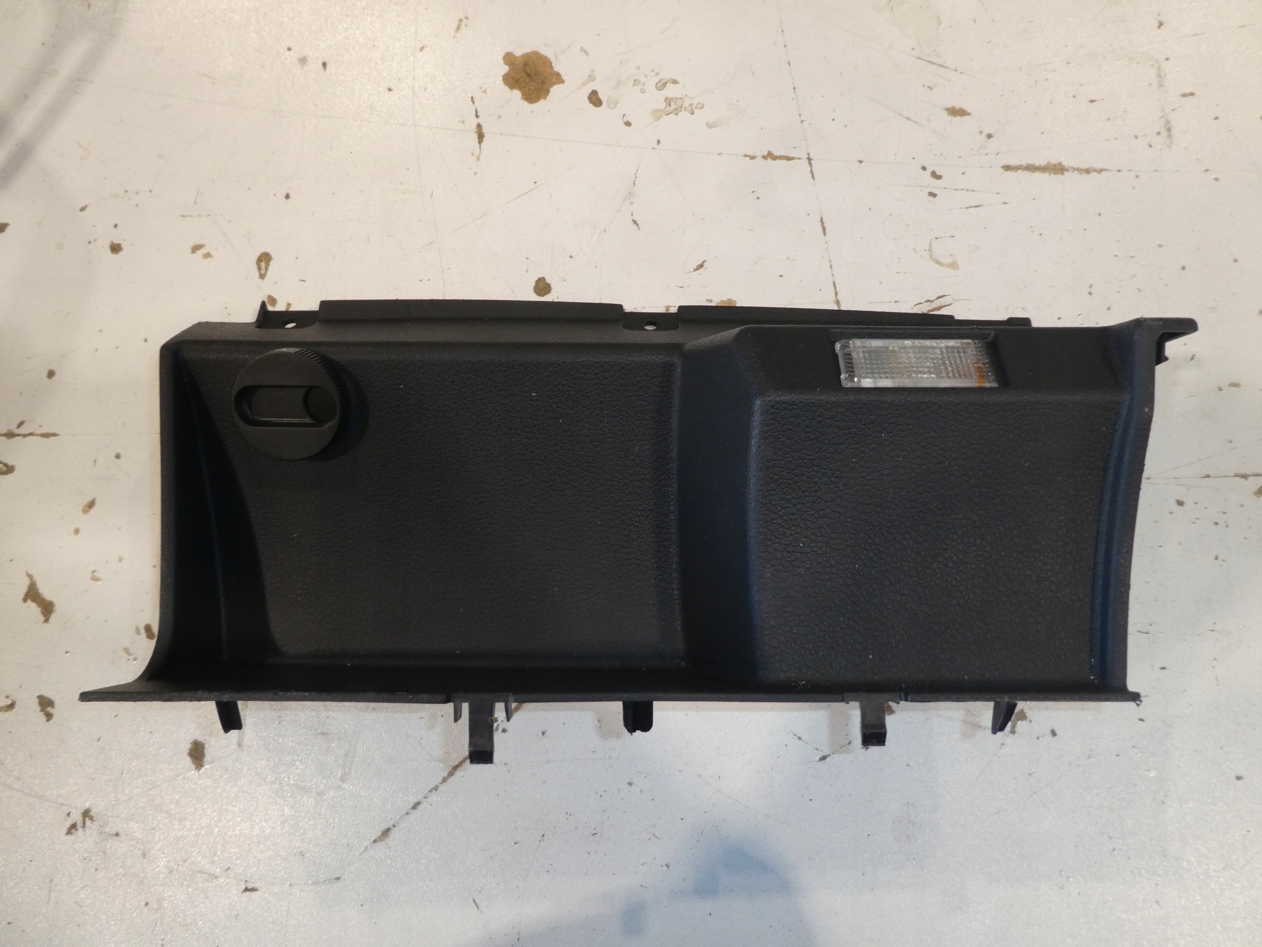 VW CADDY LIFT IV passenger compartment plato 2K5858909B