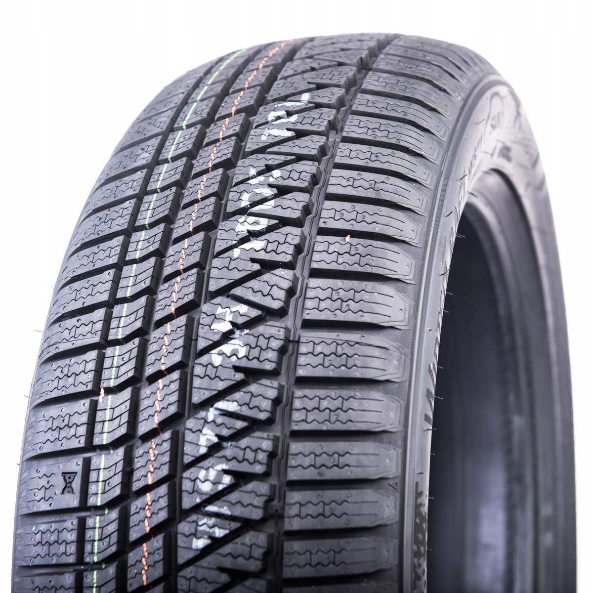 2x OPONY ZIMOWE 195/70R16 Kumho WINTERCRAFT WS71