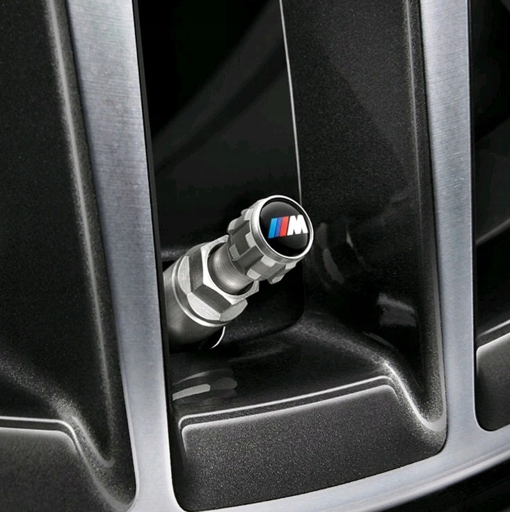 Крышки клапанов с логотипом BMW 36122447402