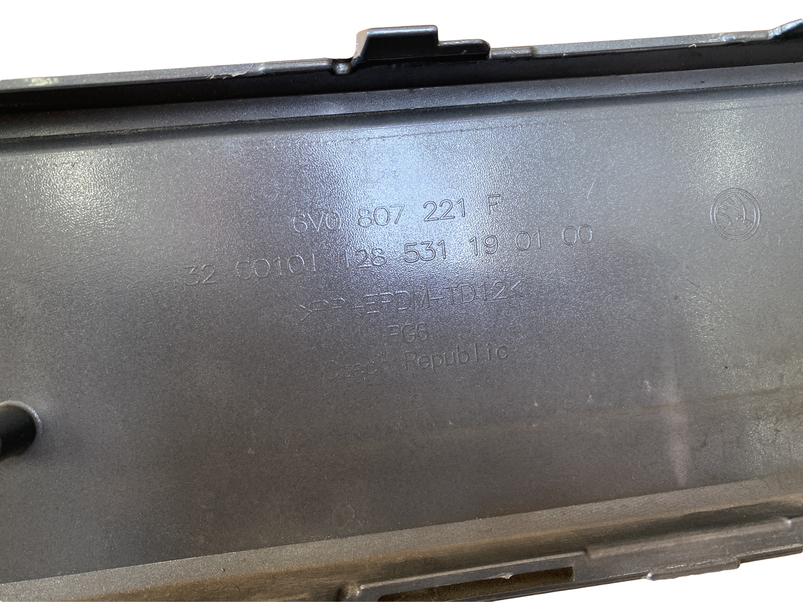 SKODA FABIA III 6V LIFT bumper front