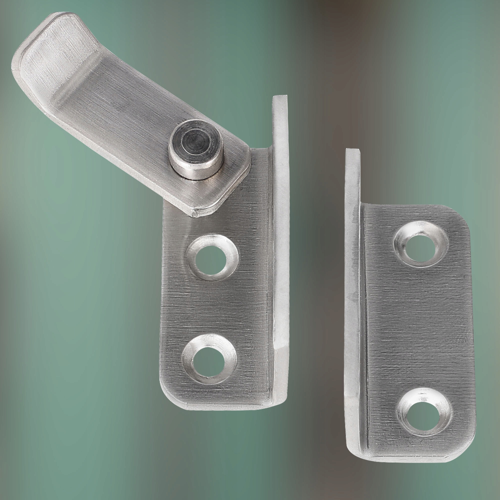 ZASUWKA DRZWIOWA STALOWA WRZECIĄDZ SKOBEL INOX 40X45 ZAMKNIĘCIE DRZWI MEBLI Waga produktu z opakowaniem jednostkowym 0.1 kg