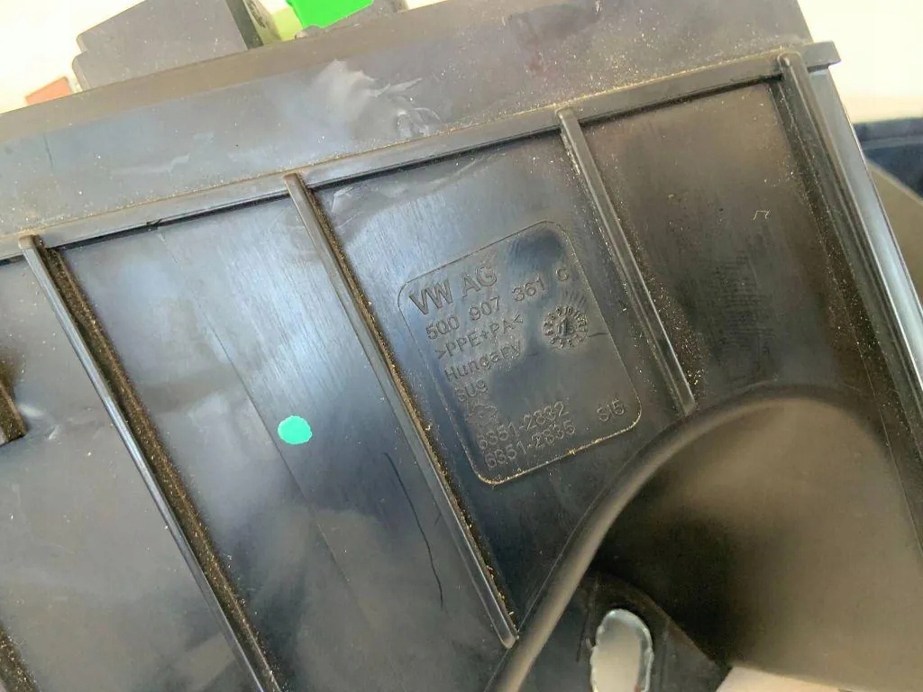 корпус коробки предохранителей Audi A3 III 8V 1.6 tdi 5Q0907361C