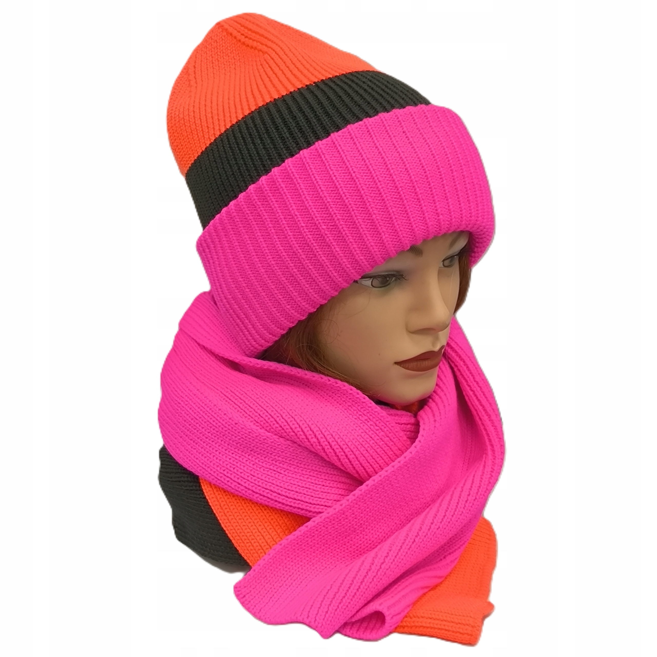 Dámská barevná vlněná sada čepice , šála Merino Loman Aro Prod Polský