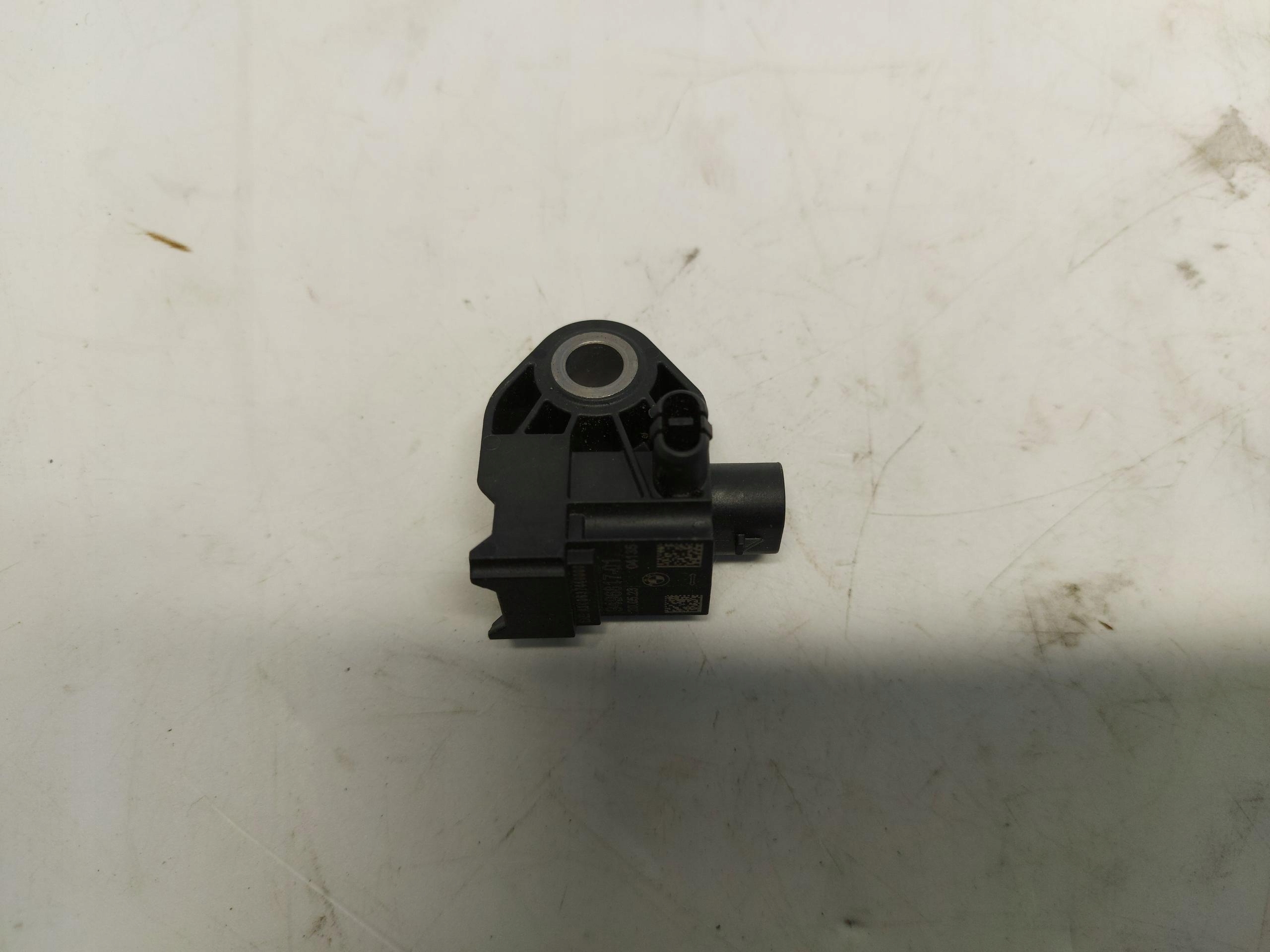 BMW iX1 X1 U11 impact sensor airbag 9496817