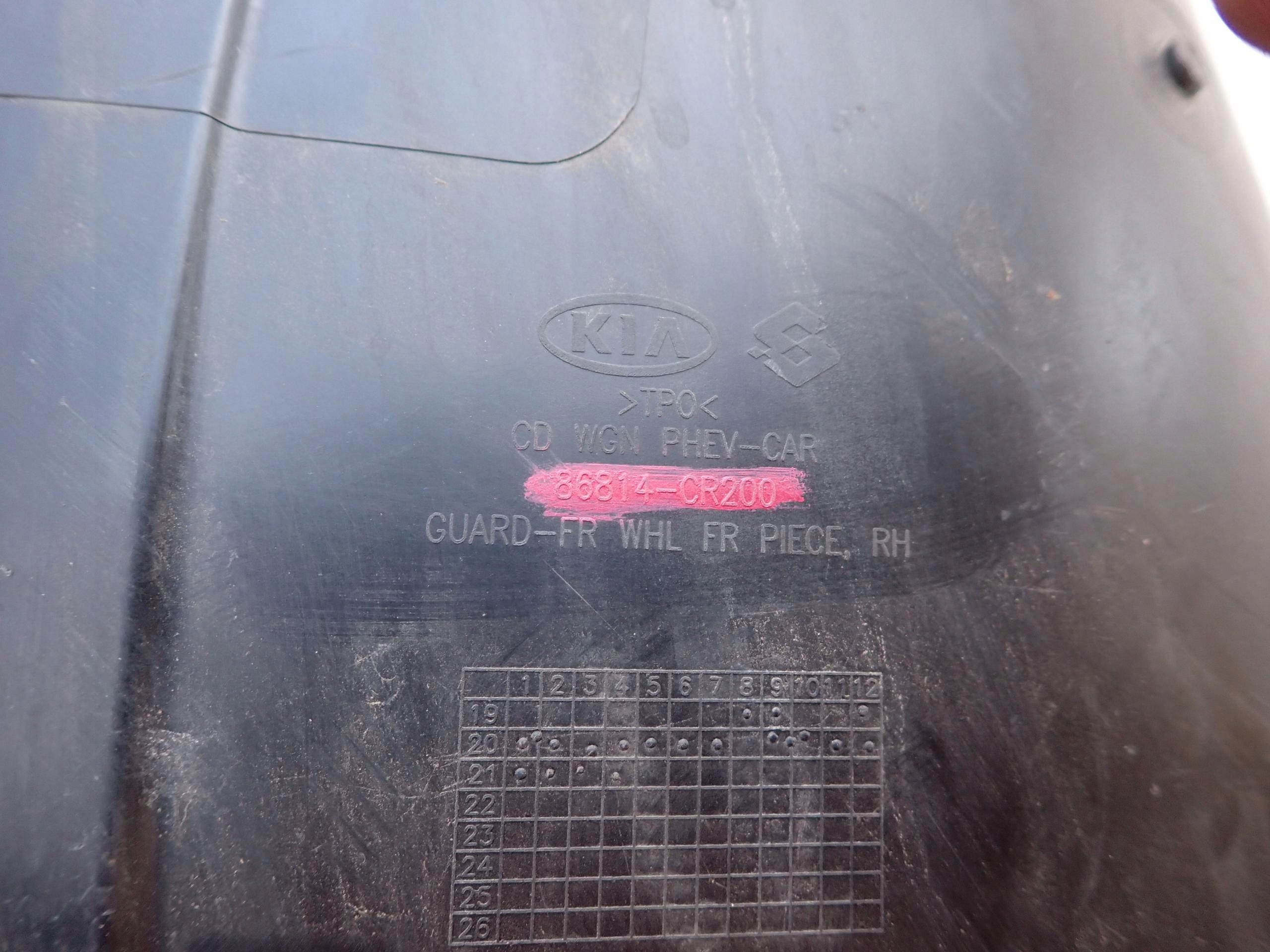 KIA CEED III 3 18-> mudguard front front right