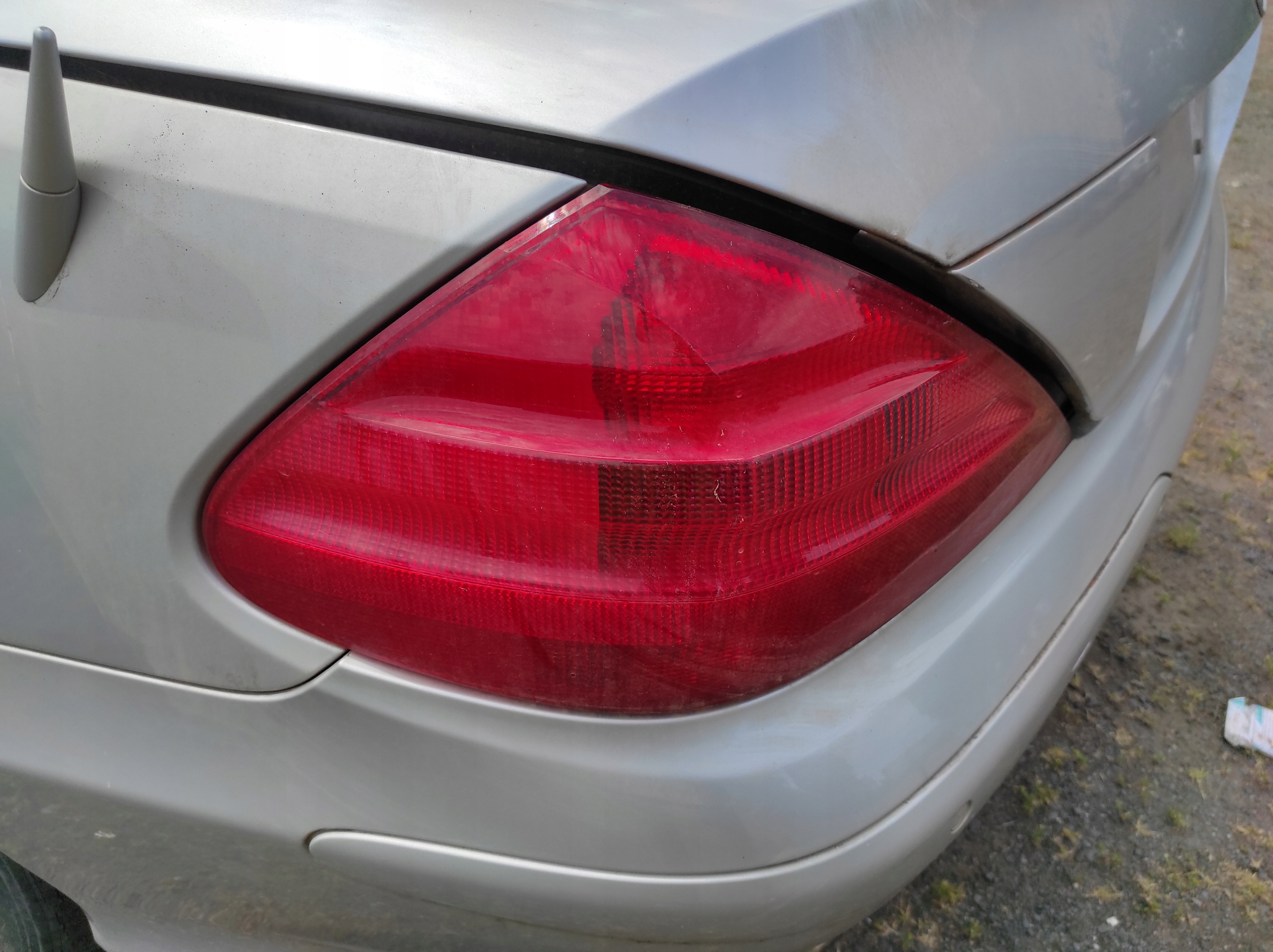 фонарь левый правый MERCEDES SL R230 230