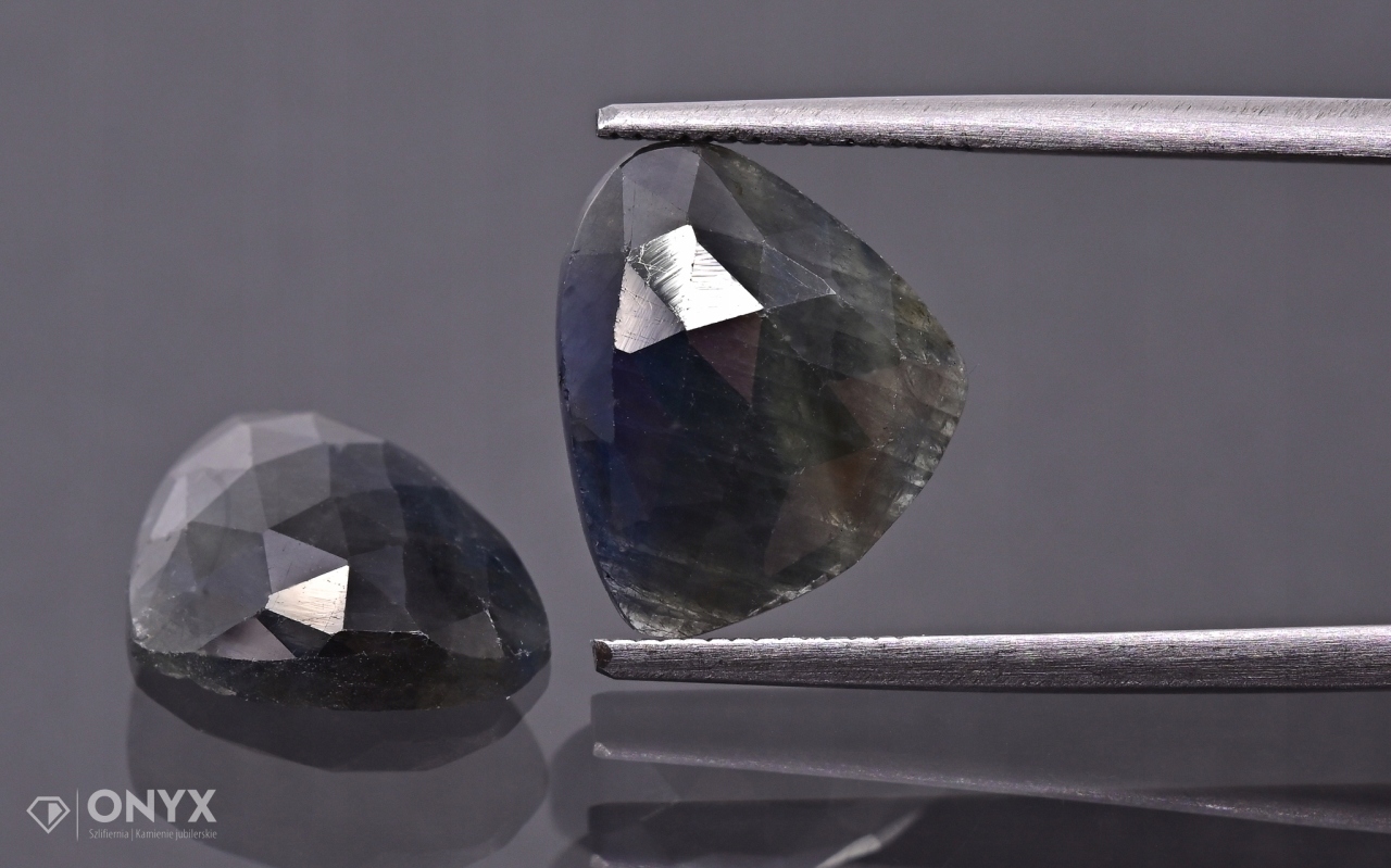 Safír fasetovaná rozeta Para nepravidelná 12,5x10