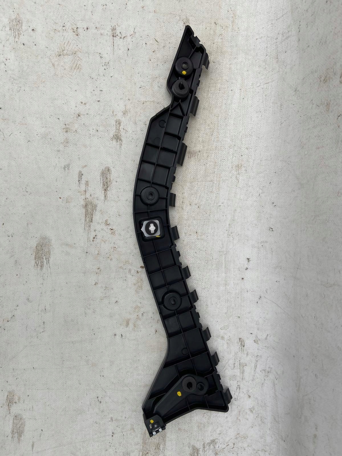 bumper bracket left rear part FOCUS MK4 JX7B-N17E851-CE
