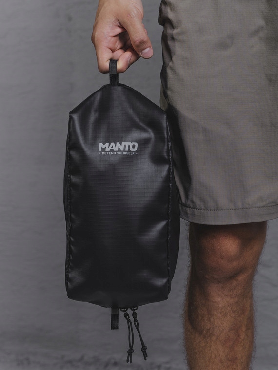 Kosmetyczka Manto Logotype Lekka Praktyczna Podróżna