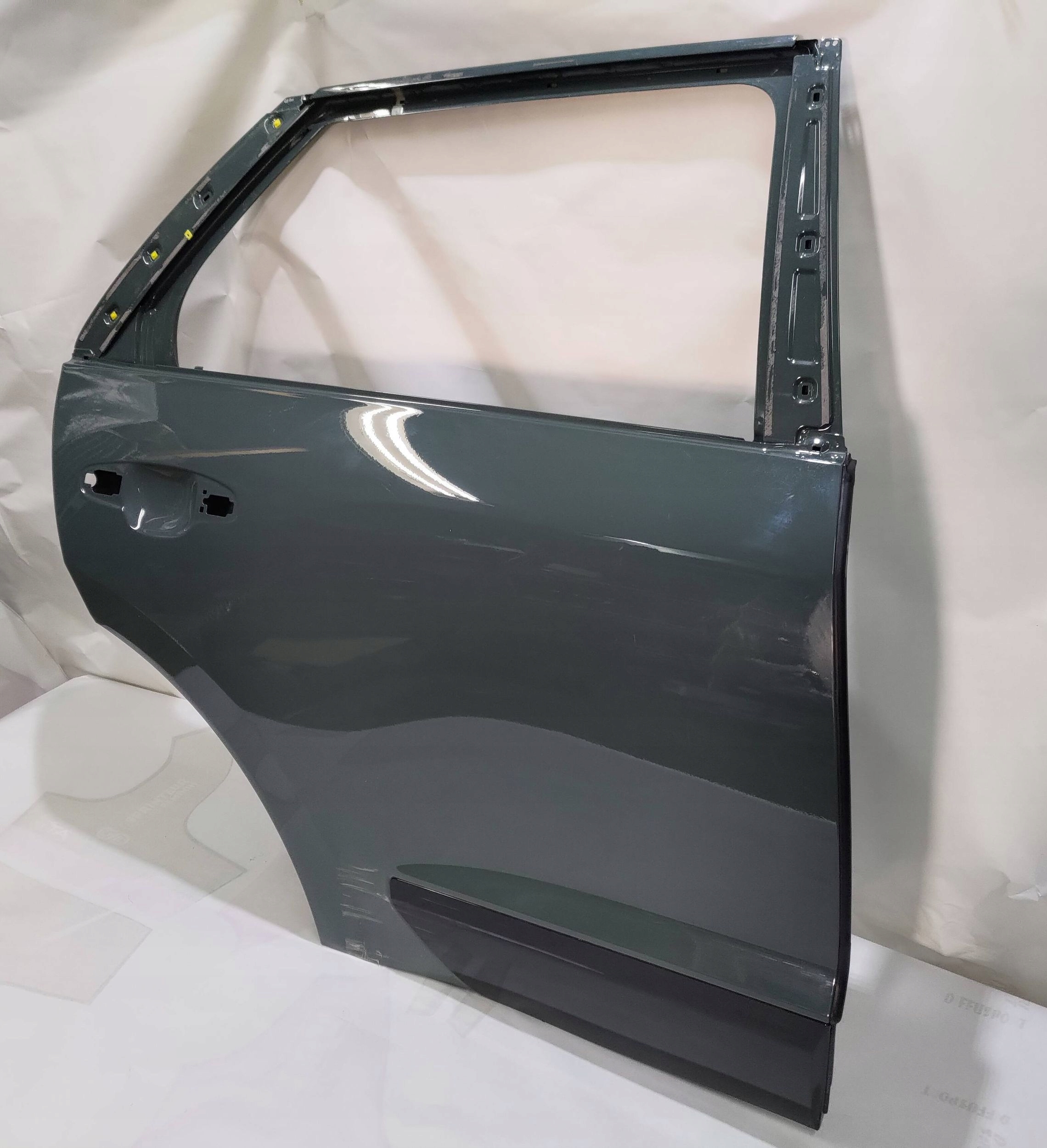 DRZWI PRAWE TYŁ PRAWE TYLNE KIA NIRO II 22-