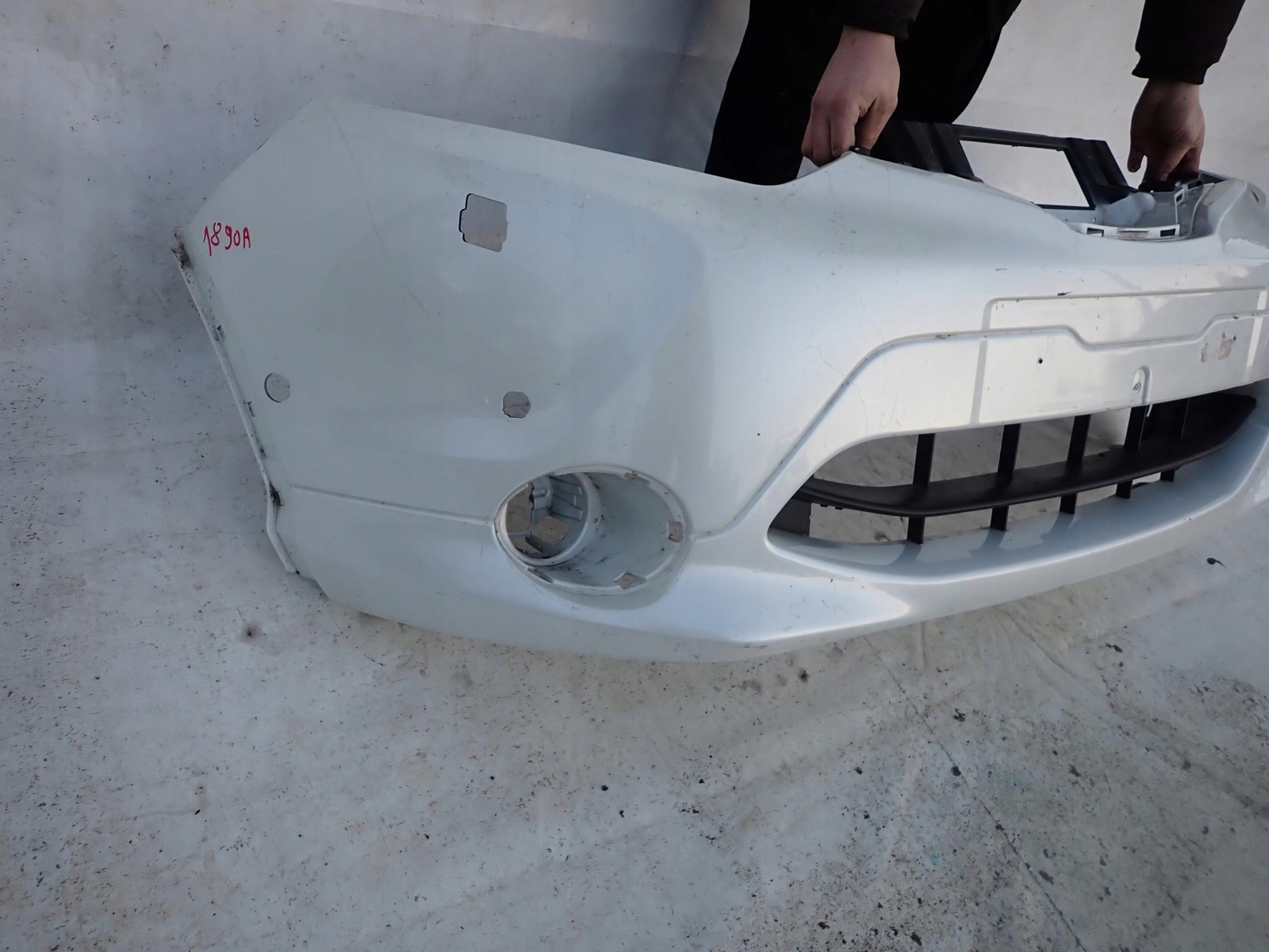 NISSAN QASHQAI II 13- bumper front SPR PDC