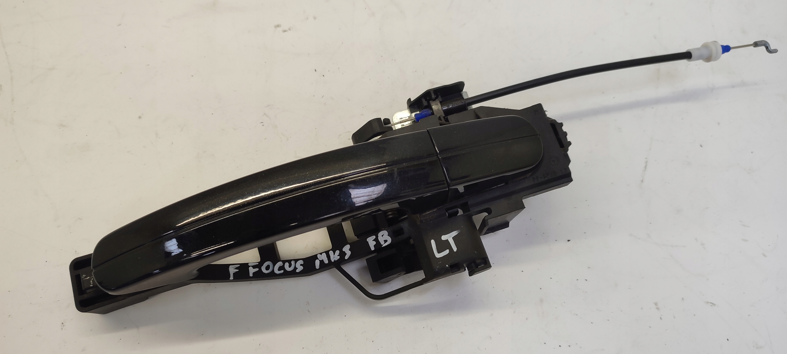 handle left rear part colour FB Ford Focus MK3 1,0 Ecoboost