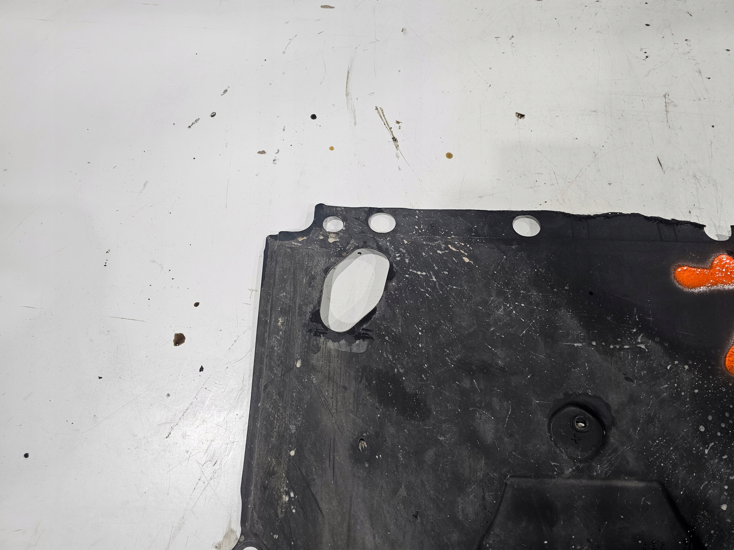 Blende Abdeckung abdeckung unter Getriebe AUDI A4 B8 A5 8K2863822L