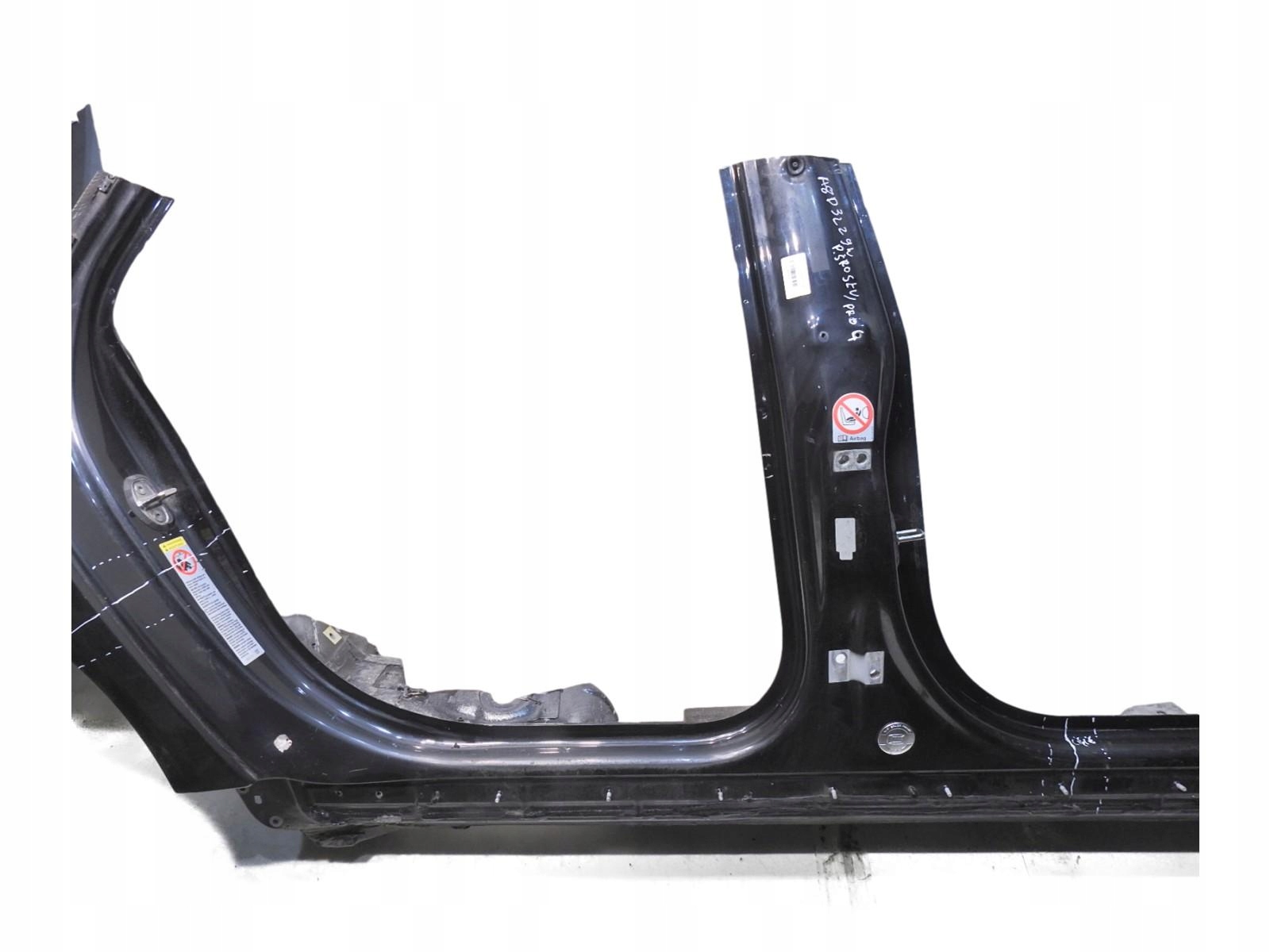 ПОРІГ СТІЙКА ПРАВИЙ ЗАД. Lz9w AUDI A8 D3