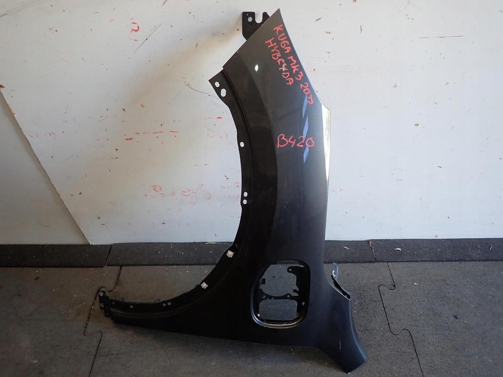 fender front left FORD KUGA MK3 2020- HYBRYDA