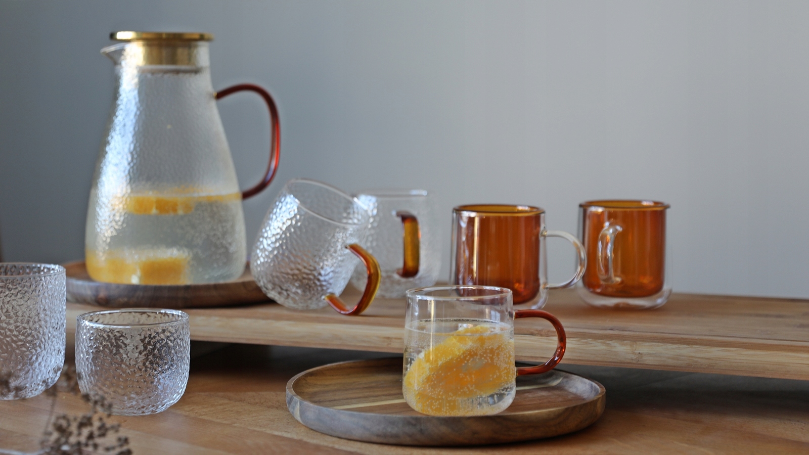 ŻAROODPORNY Szklany DZBANEK borosilikatowy 2 L GOLDEN JACK bursztynowe ucho Rodzaj dzbanek