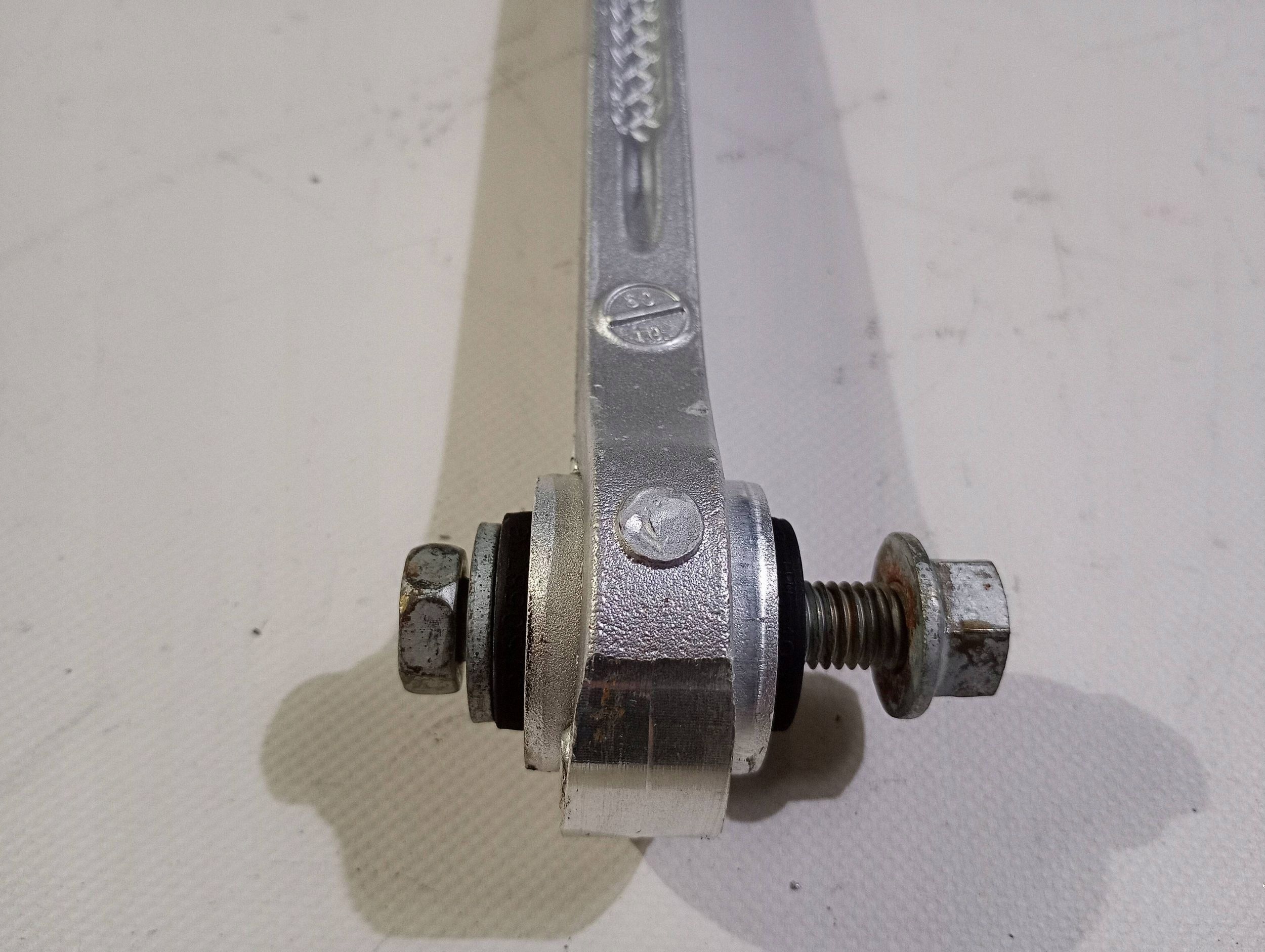 arm rear part rear right left Dodge Challenger Charger 2015