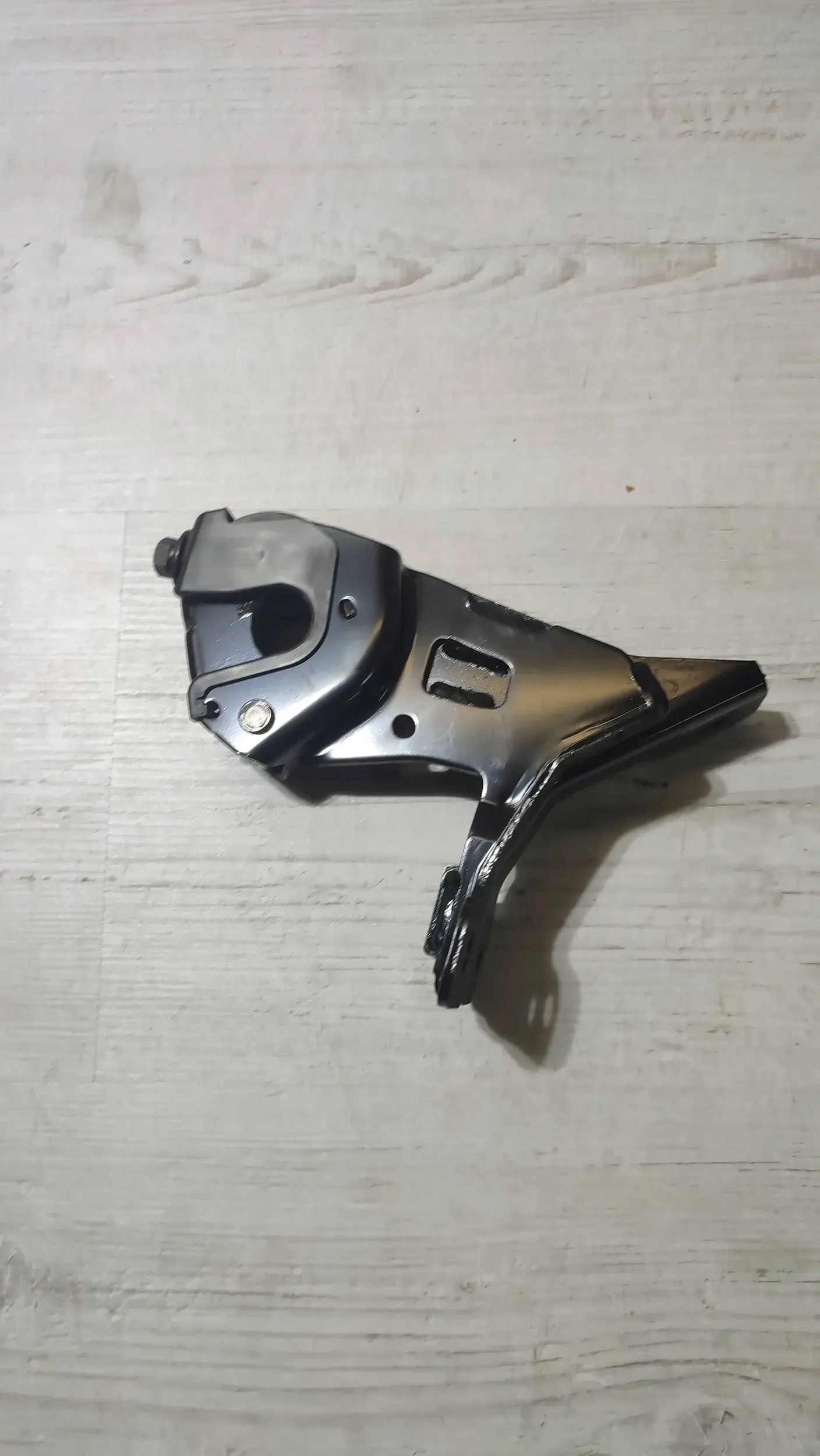 KIA Rio IV 18r bracket holder kanapy