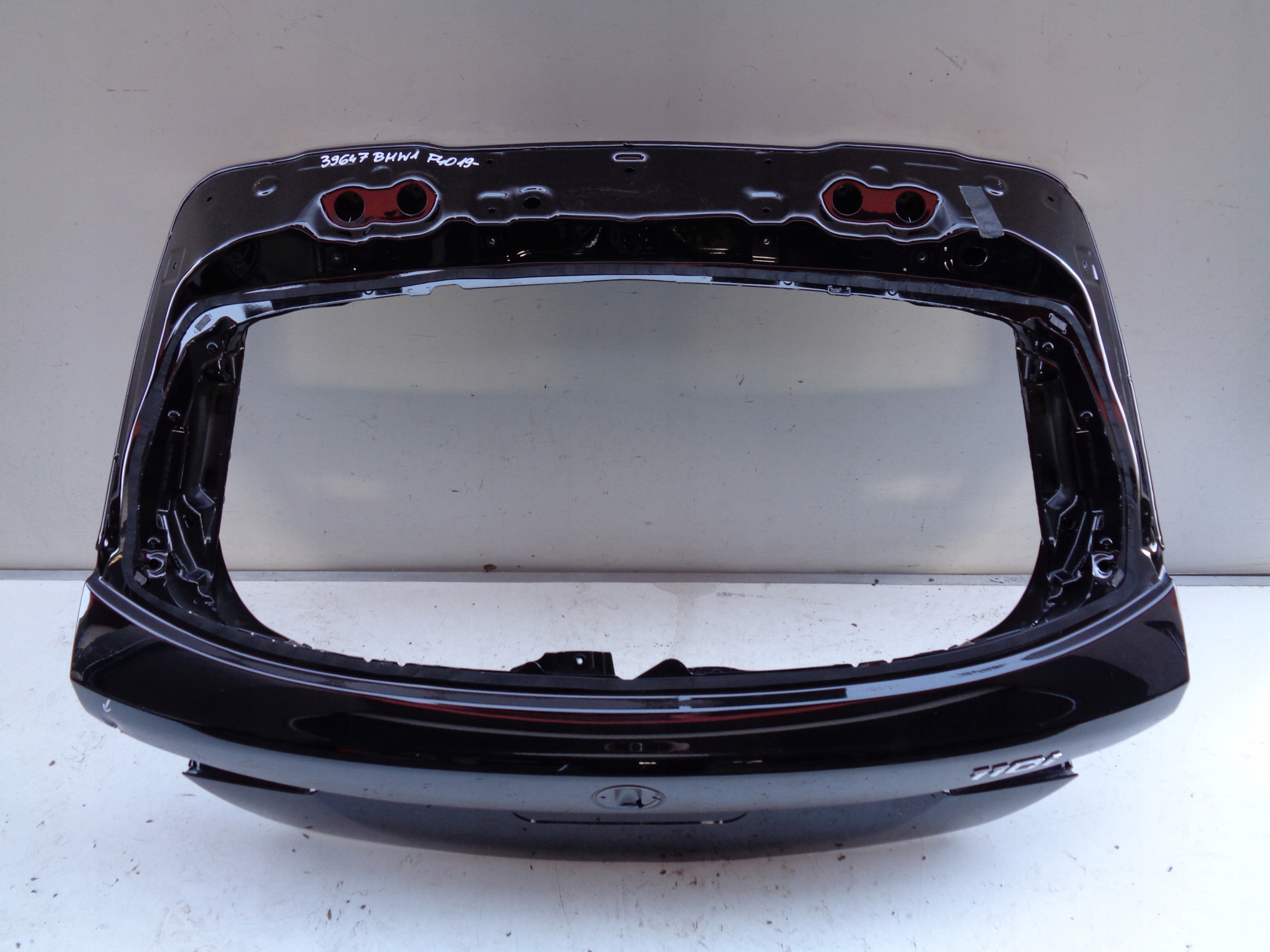 boot doors BMW 1 F40 19- NR 39647