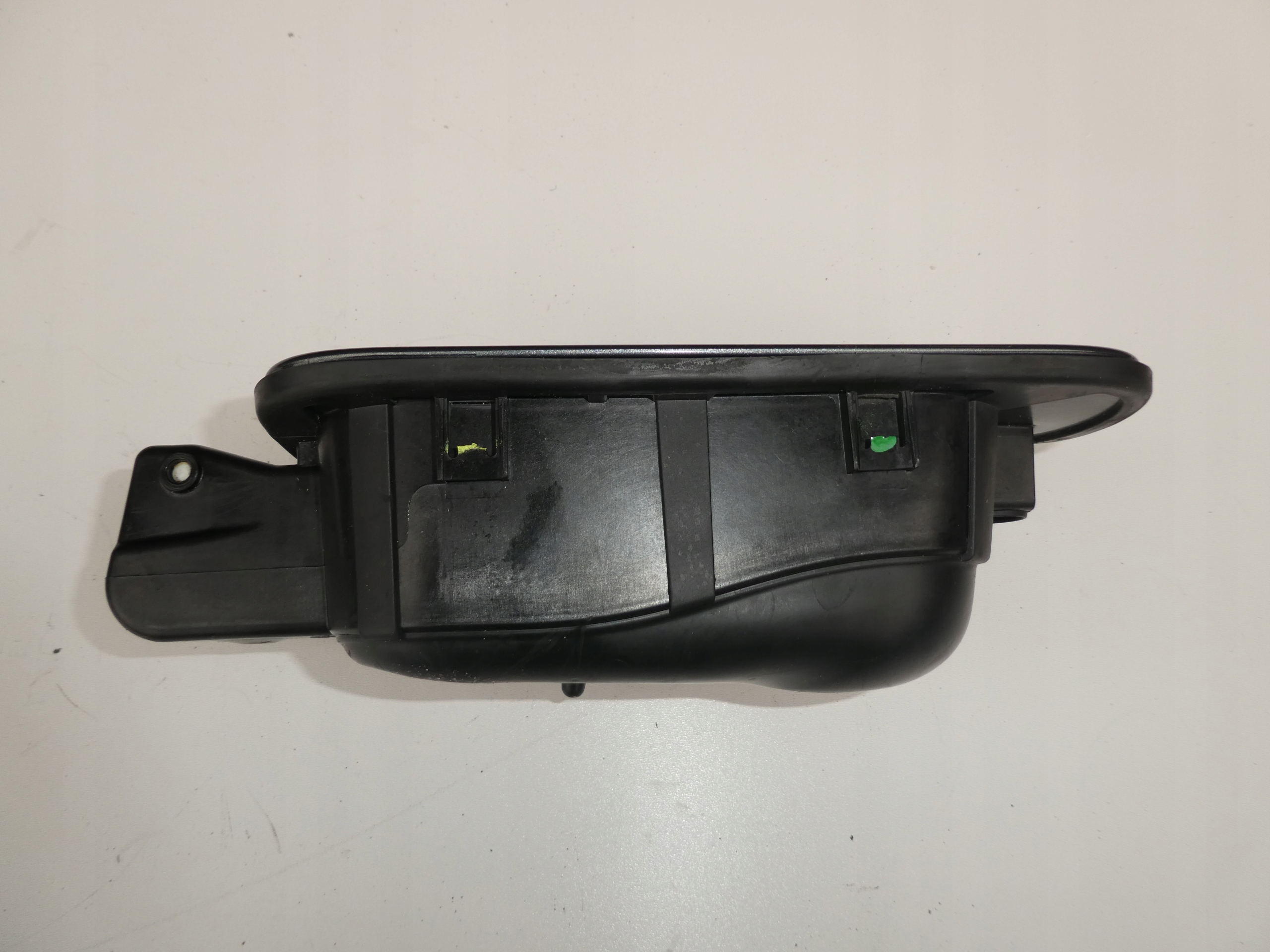 Tankklappe des Kraftstoffsbehälters VW 1K0010497C