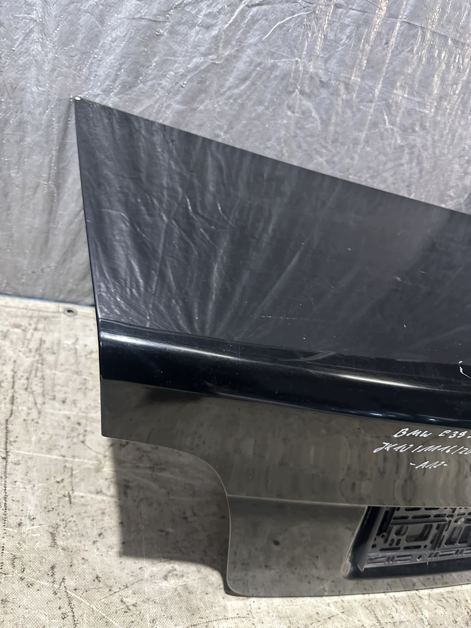 trunk door boot BMW E39 sedan FL SCHWARZ II 668/9