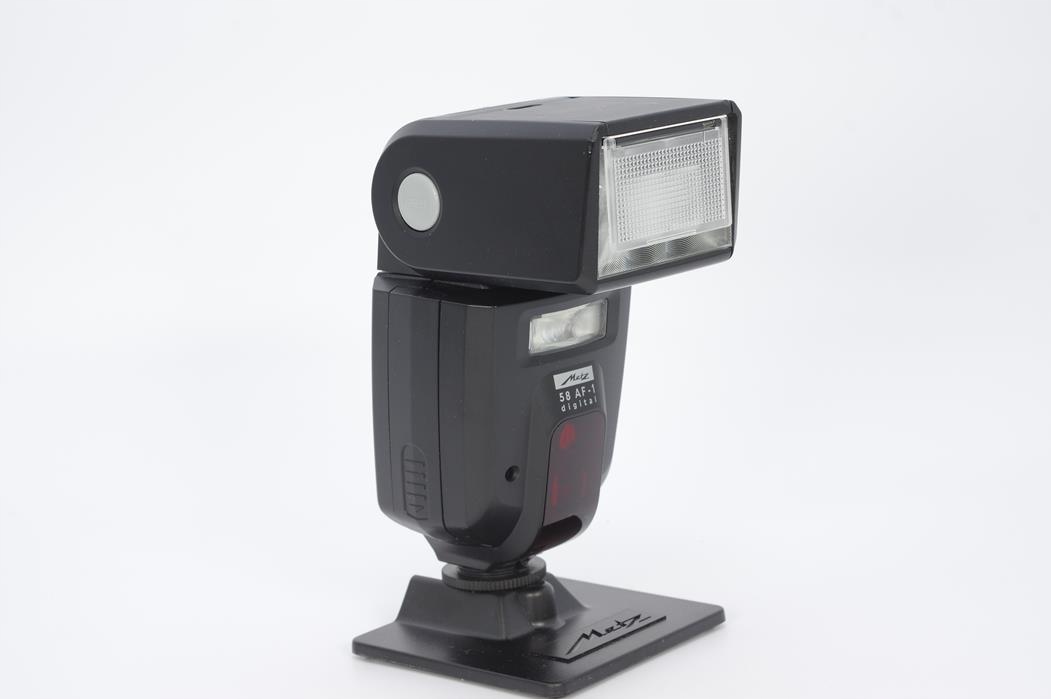 MECABLITZ 58 AF-1 C-w sklepowym stanie Do aparatów marki Canon