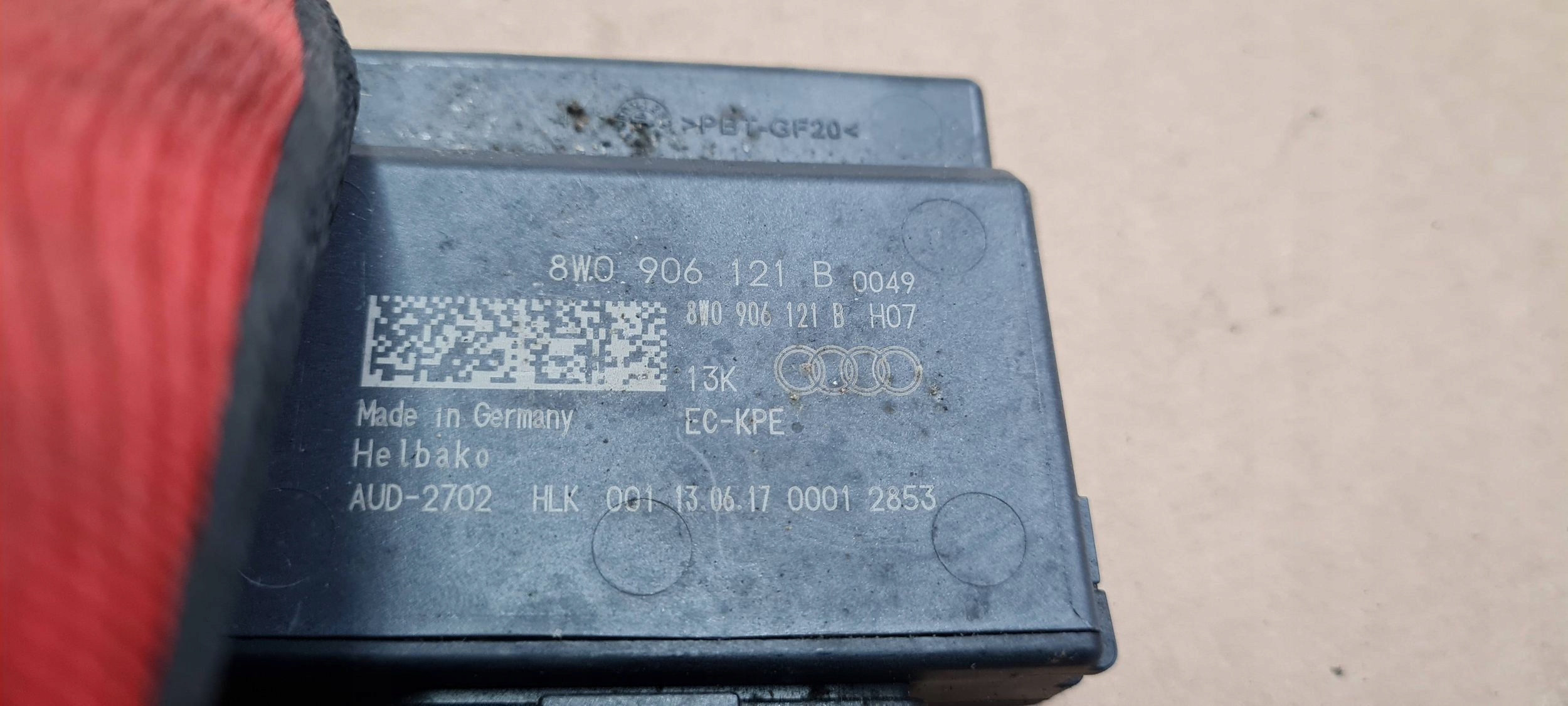 A4 B9 8W module control unit POMPY 2.0 TDI 8W0906121B A5 8W