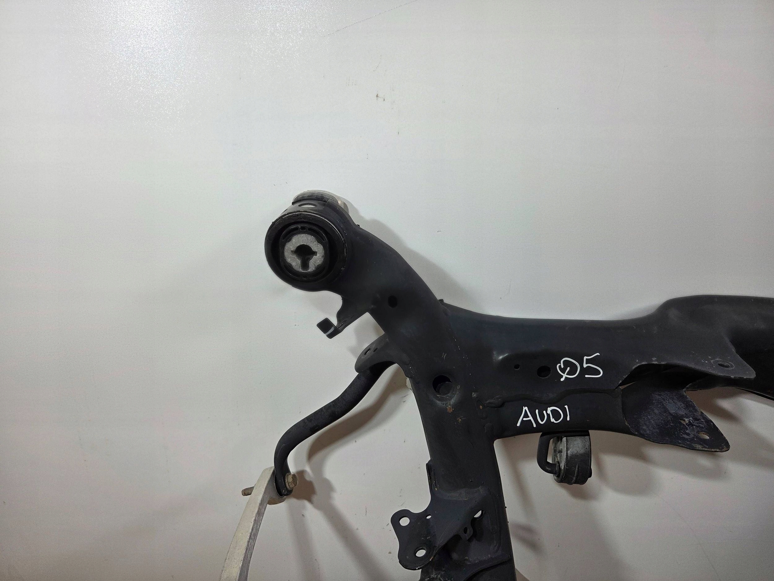 Audi Q5 SQ5 80A / A6 C8 axle beam springing 80A505235N (K393)